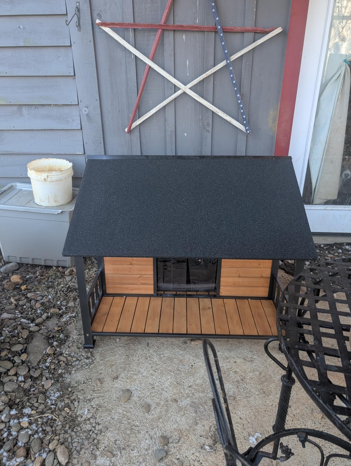 Extra Large Heated Dog House Outdoor for Large Breed Dogs, Insulated Dog Kennel Outside, Metal Frame,Weatherproof Dog Shelter with Porch and Elevated Floor, for XL Big Dog (Heating Pad) (Brown) customer photo 1