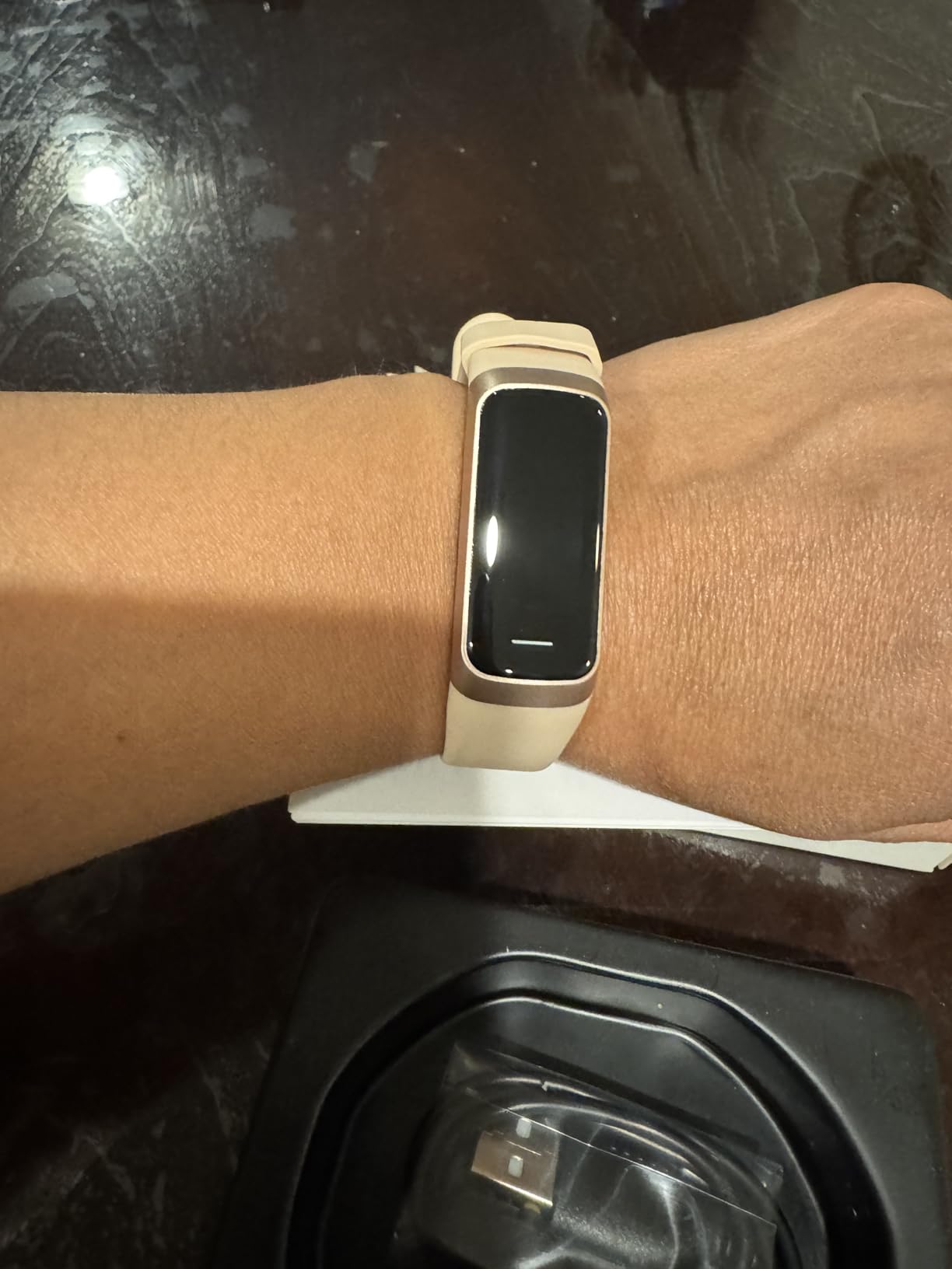 Fitness Tracker with Heart Rate/Blood Oxygen/Sleep Monitor, 20+ Sports Modes Smart Watches for Women/Men, Activity & Step Tracker Smart Watch for Android/iOS Phones (Black) customer photo 2