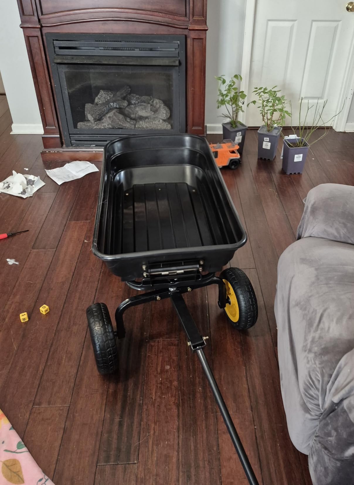 10-in NO-FLAT TIRES 600lb Heavy-Duty Garden Dump Cart 4 Cu.Ft. Utility Wagon with Quick-Release Dumping & Prime Grade 100% Virgin Polypropylene - Not Recycled Material for Landscaping Gardening customer photo 1