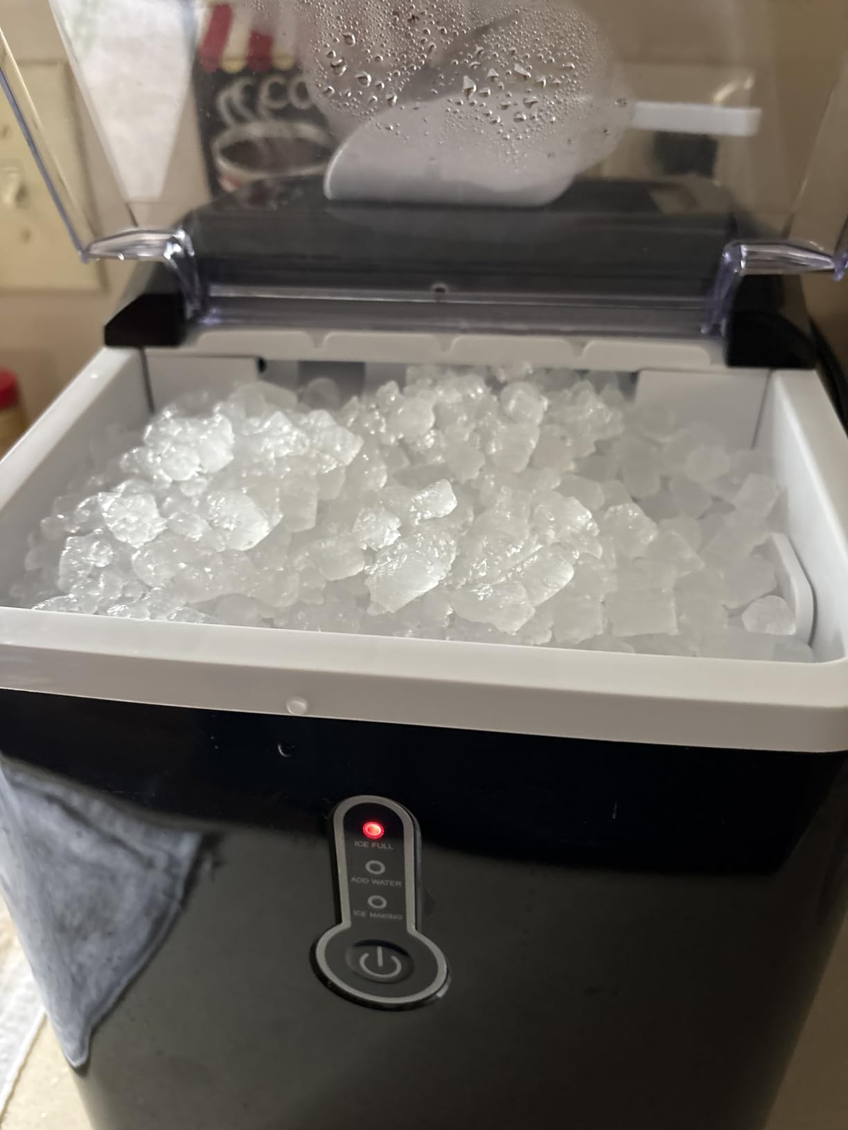 Iceman by Chefman Nugget Ice Maker Countertop, Pebble Ice Maker Machine, 26 lb in 24 Hours, Ready in 6 Minutes, Removable Ice Basket, Fun and Chewable Cubes, 1.5L Water Tank, Self-Cleaning Function customer photo 1
