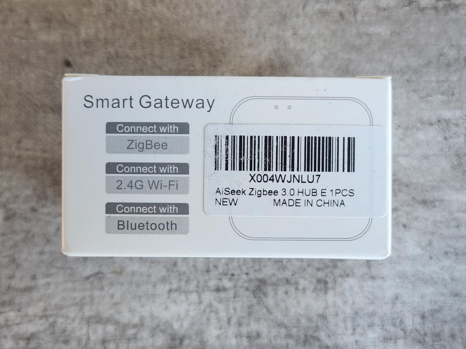 Tuya ZigBee 3.0 Hub/Wireless Gateway (Only 2.4Ghz), WiFi Smart Home Bridge Remote Controller,Work with Tuya ZigBee Smart Device, White customer photo 2