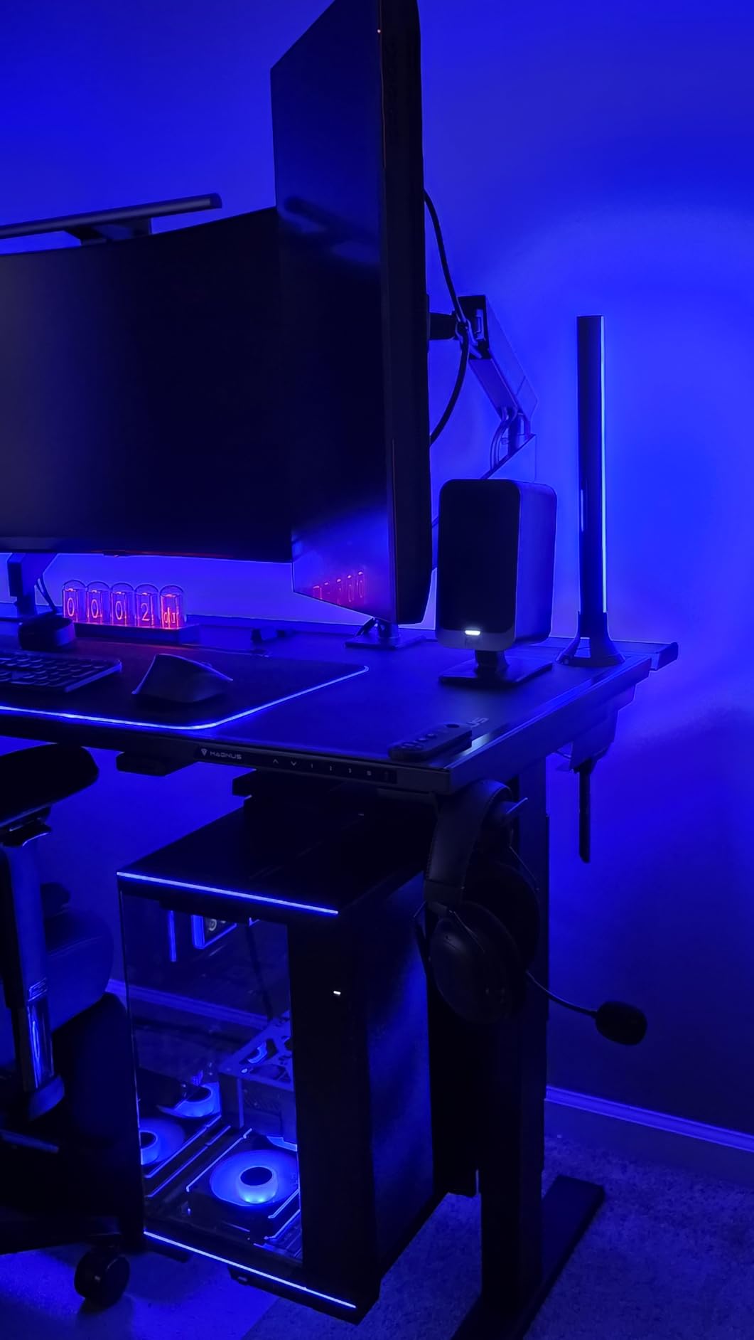 Klipsch ProMedia Lumina 2.1 Computer Gaming System with Subwoofer and RGB Lighting Effects Built-in customer photo 1