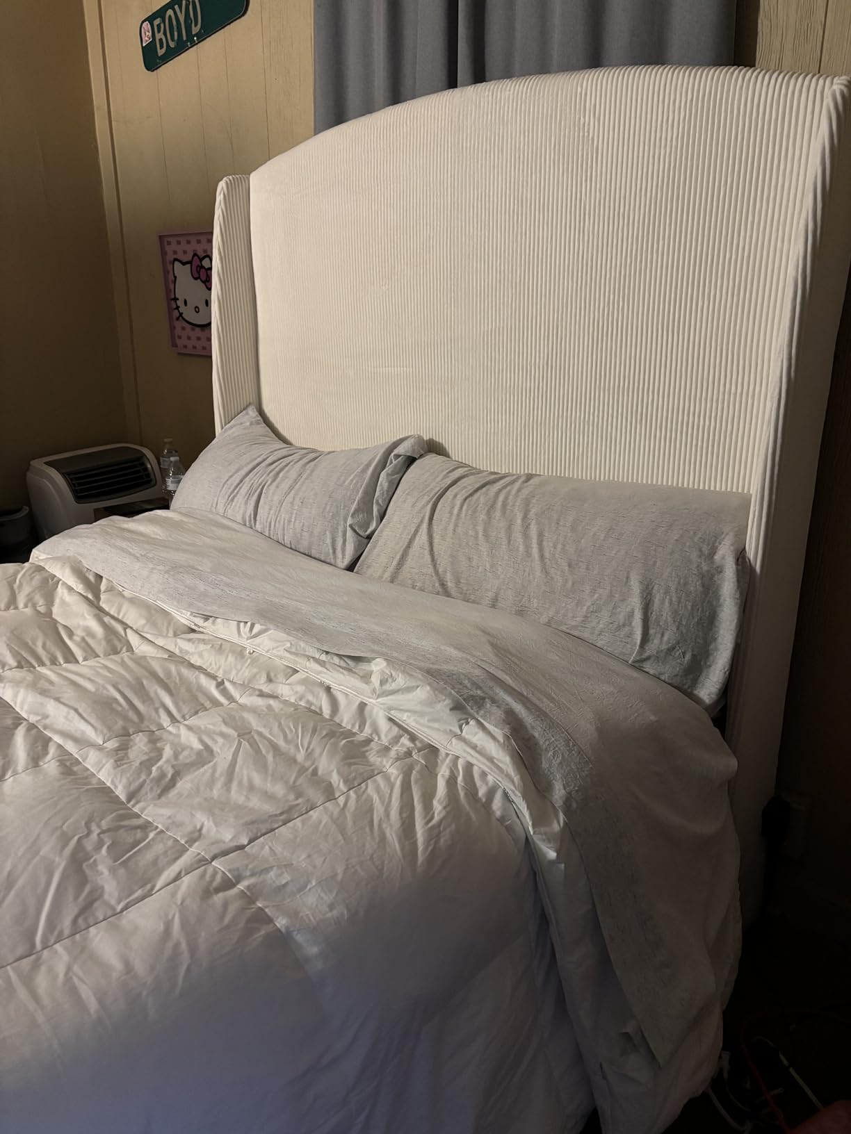 King Size Upholstered Bed Frame with 65.7