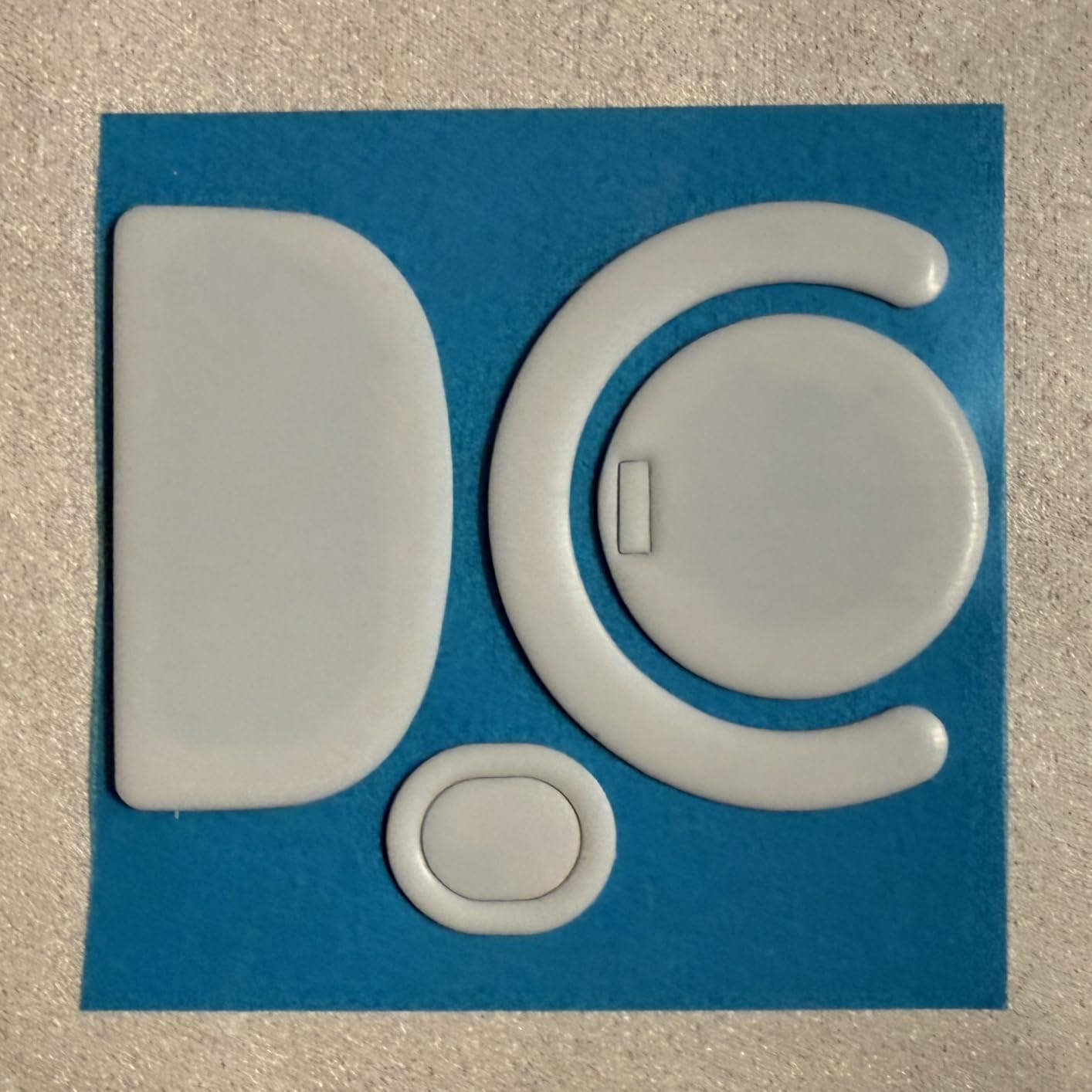 Mouse Grip Tape & Mouse Skates Kit - PU Anti-Slip Grips (DIY & GPW2 Full Coverage), PTFE Dot & GPW2 Skates, Microfiber Cloth, Tweezers - Faster Start, Precise Control customer photo 1