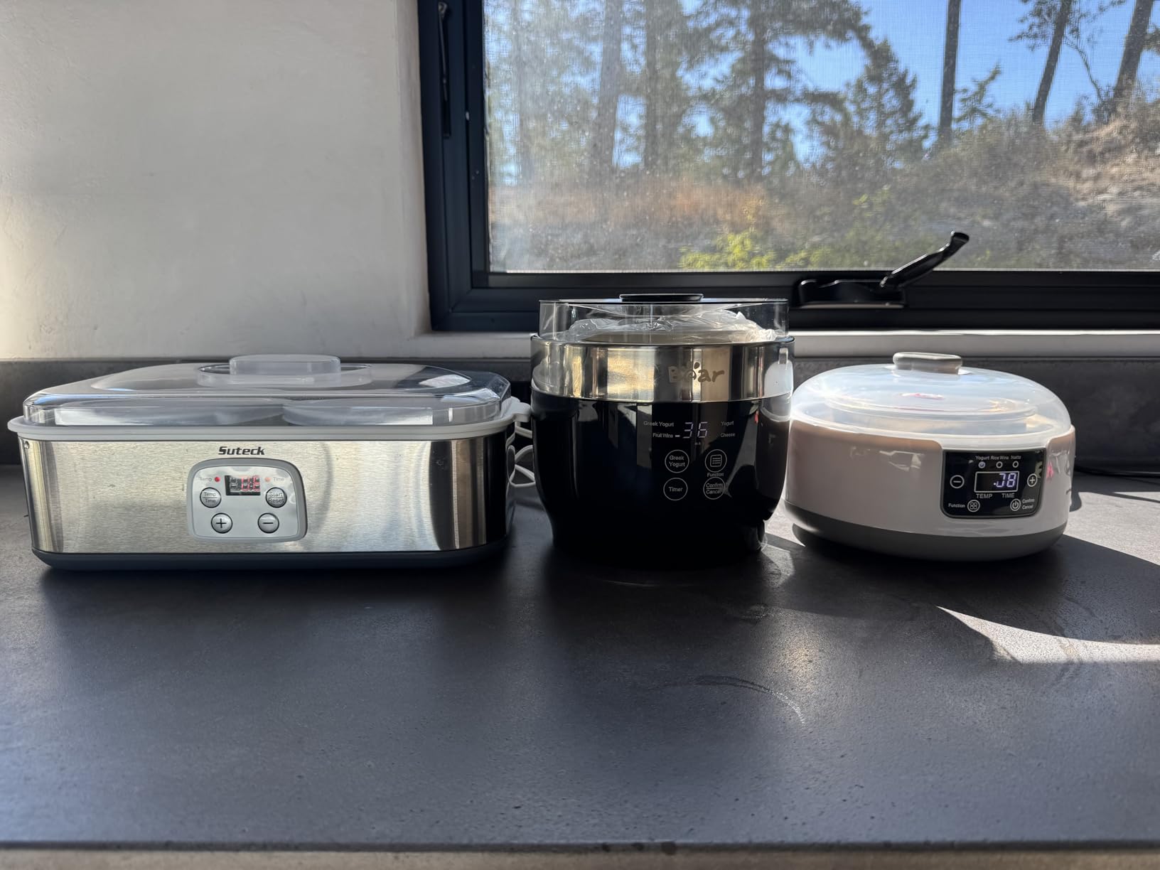 Suteck Yogurt Maker - Stainless Steel Yogurt Makers with Adjustable Time and Temp Control, Automatic Shut-Off and Constant Temper for Homemade Greek, Probiotic Yogurt, BPA-Free 8 Glass Jars (48 oz), Black customer photo 1