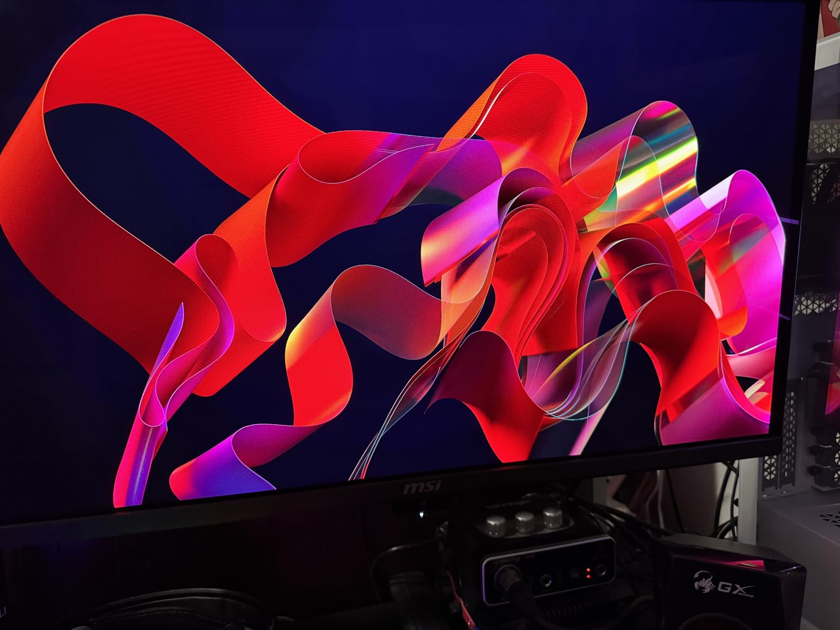 msi MPG 271QR QD-OLED X50 27-inch 2560 x 1440 (QHD) Gaming Monitor, 500Hz, AMD Adaptive-Sync, HDR Ready, HDMI, VGA Port, VESA Mountable, Tilt, 4-Side Slim Bezel, 0.03ms, Black customer photo 1