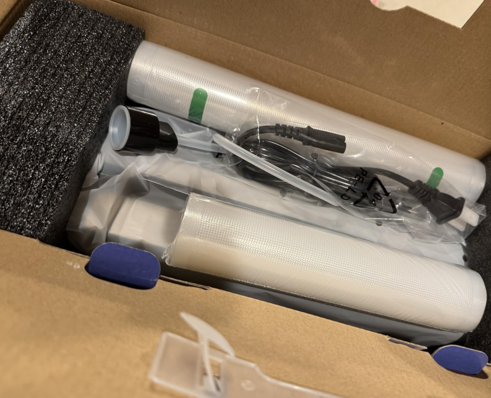 95Kpa Powerful Precision Pro Vacuum Sealer, with Double Heat Seal & Double Pump, Easy-Lock Handle, 10-in-1 Vacuum Sealer Machine for Food with Bags Storage, Built-in Cutter, Stainless Steel customer photo 2