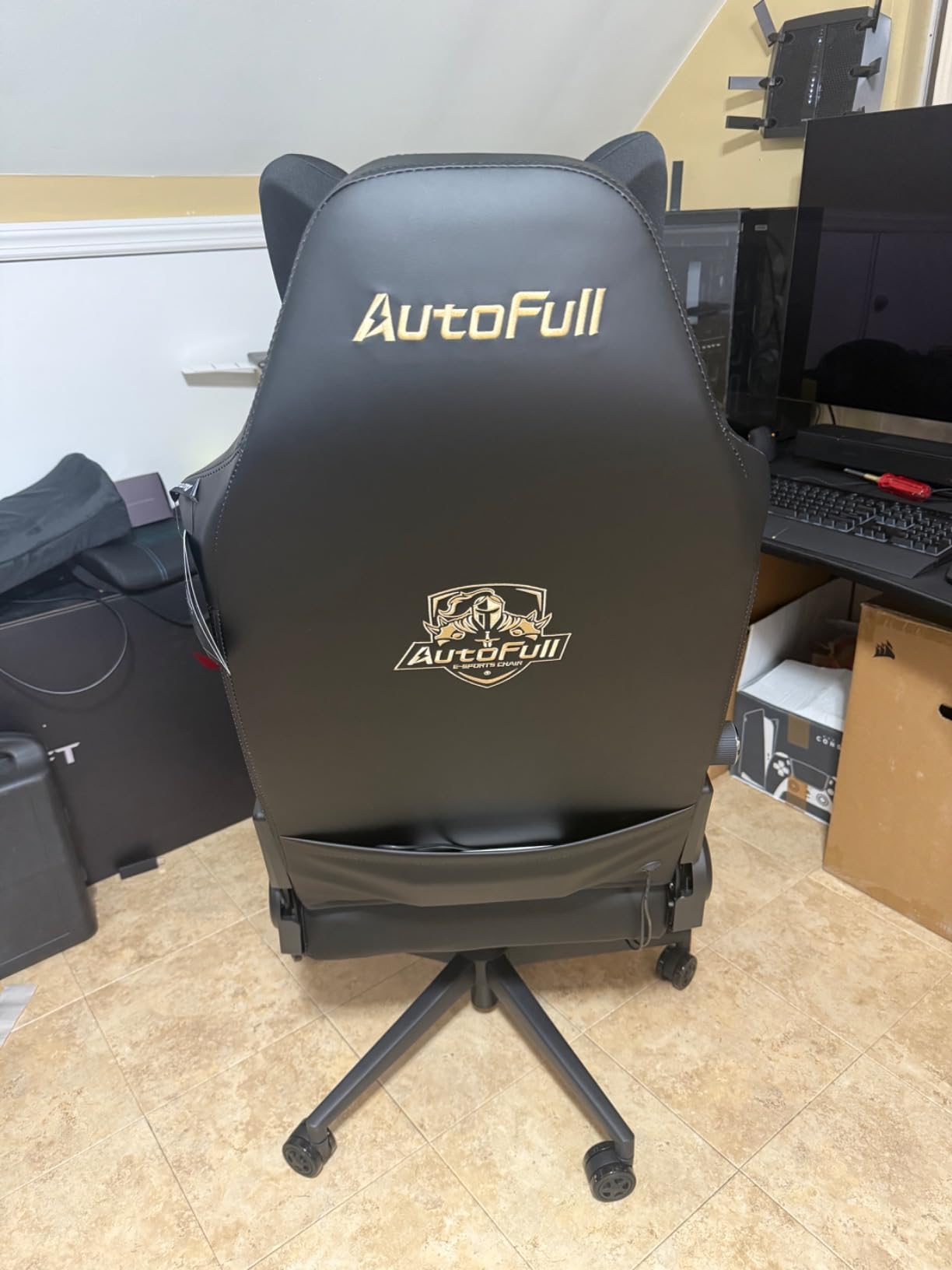 AutoFull M6 Ergonomic Gaming Chair - with 3rd-Gen Dynamic Lumbar Support, Lumbar & Leg Massage, Ventilated & Heated Seat, 360° Mechanical Armrests, Retractable Footrest (Black) customer photo 1