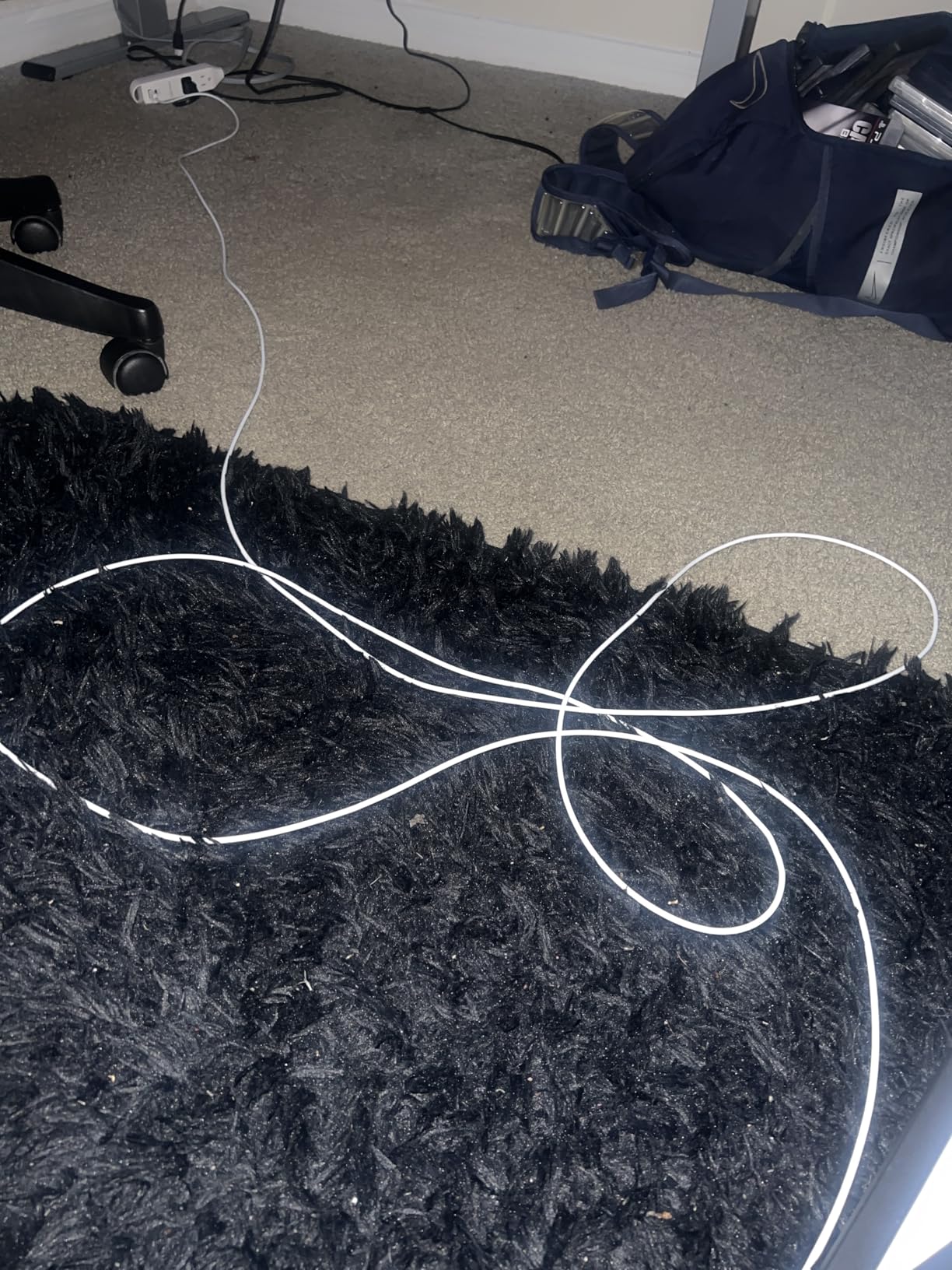 15 FT iPhone Charger Cord Extra Long, [MFi Certified] Lightning Cable 5M, 2.4A Long iPhone Charger Cable Fast Charging Cable 15 Foot for iPhone 14/14pro/13/12/11/11Pro/X/XR/XS Max/8-Black customer photo 1