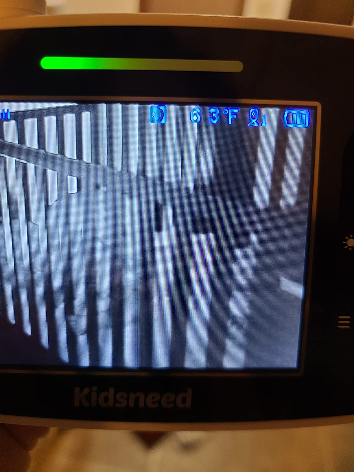 Kidsneed Baby Monitor with Camera and Audio - 5 inch 720P Video Baby Monitor, No WiFi, 48H Battery Life, Night Vision, Two Way Talk, Remote Pan Tilt Zoom, Thermal Monitor, 1000 ft Range customer photo 2