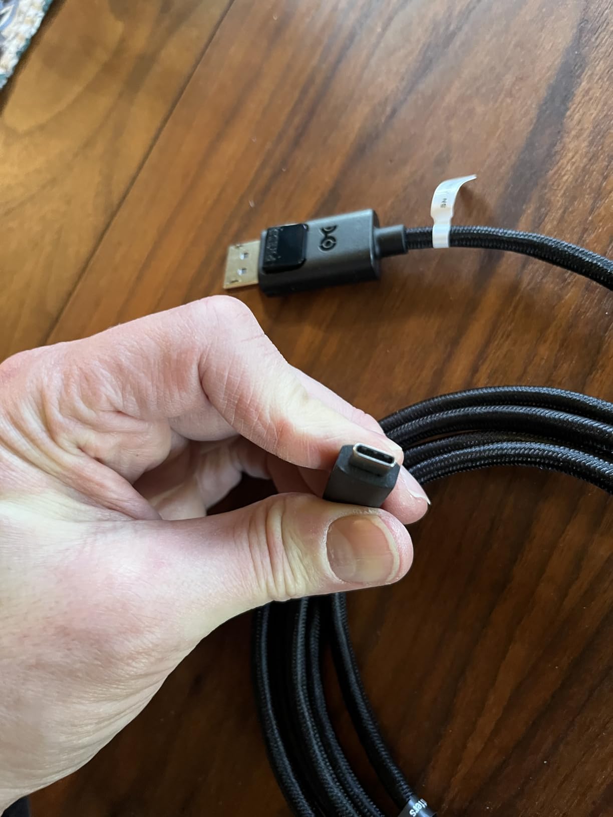 Cable Matters 54Gbps Unidirectional USB C to DisplayPort 2.1 Cable - 6ft / 1.8m, Supports DP54, 8K@165Hz / 4K@480Hz (Thunderbolt 5 to DisplayPort Cable) - Not for Portable USB-C Monitor customer photo 1