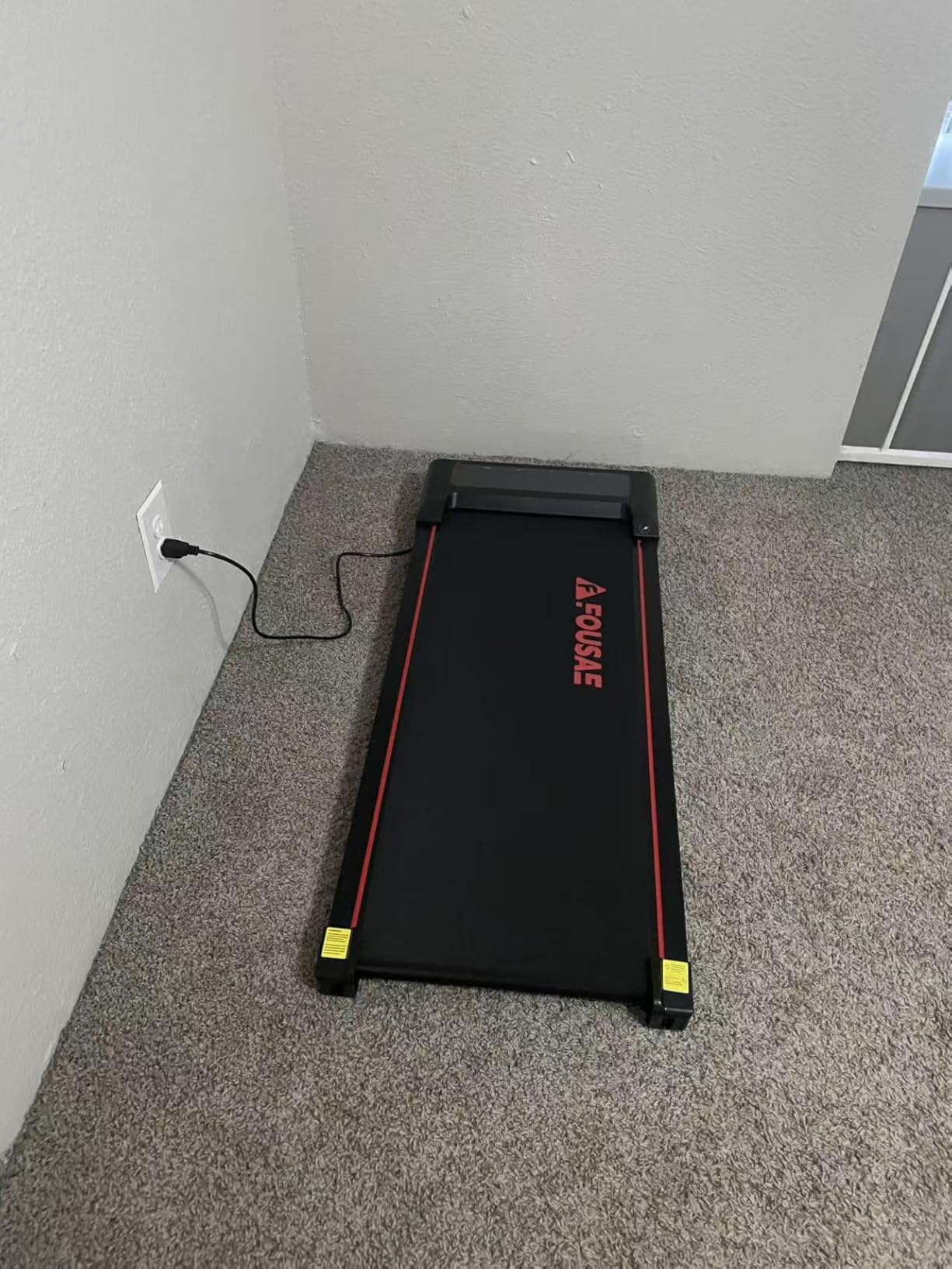Walking Pad with 10% Incline Treadmills for Home, 4 in 1 6.2MPH Walking Pad Under Desk Treadmill with Full Screen LED Display, 2.75HP Brushless Drive, 12 HIIT Programs, 350 LBS Weight Capacity customer photo 2