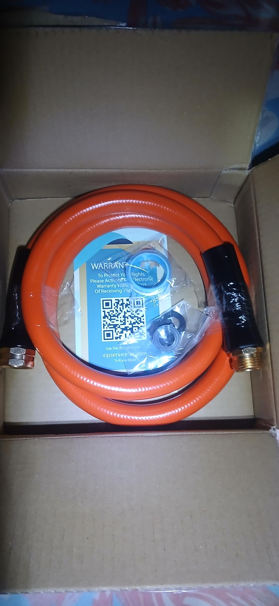 Garden Hose 100 FT, Non-Expanding Water Hose, Ultra-Light & Flexible, Burst-Resistant, Kink-Free, High-Pressure Garden Hose All-Weather Use for Lawns, Gardens, and Outdoor Cleaning customer photo 1