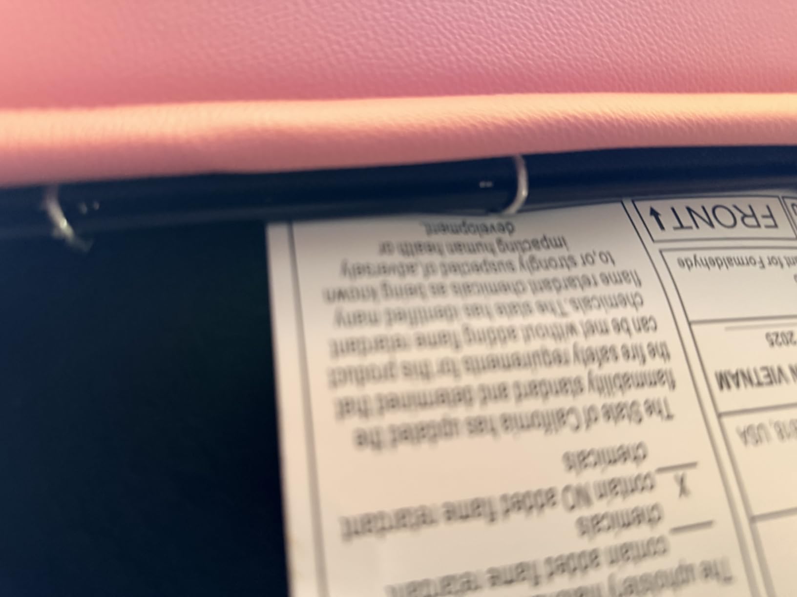 Razer Iskur V2 X NewGen Ergonomic Gaming Chair: Gen-2 EPU Leather with Cooltouch - Lumbar Support - Ultra-Wide Base - Foam Cushions - Adjustable 152 Degree Recline - 2D Armrests - Black/Green customer photo 1