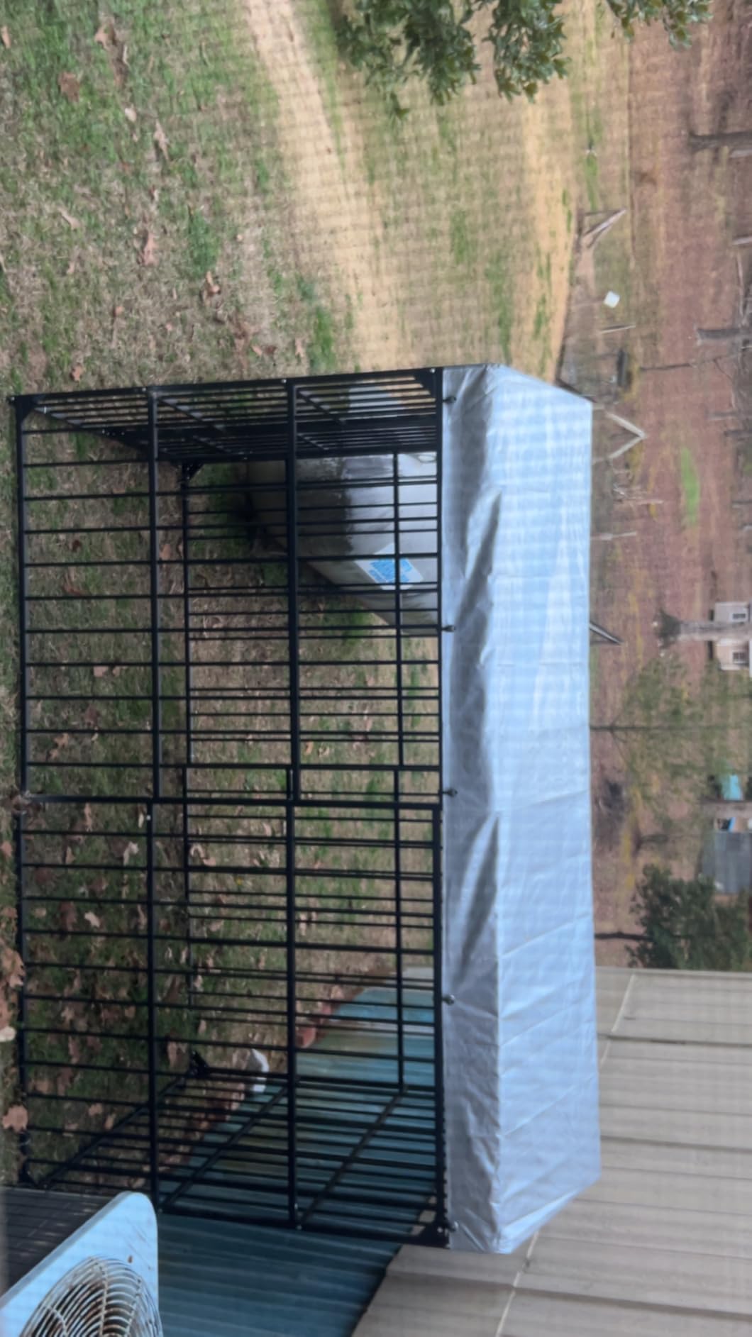 YITAHOME Outdoor Dog Kennel with Rotating Feeder Bowls & UV-Resistant Waterproof Cover, 14.8x14.8x7.9FT Outside Dog Enclosure for Yard, Heavy Duty Dogs Cage for Medium Large Dogs customer photo 1