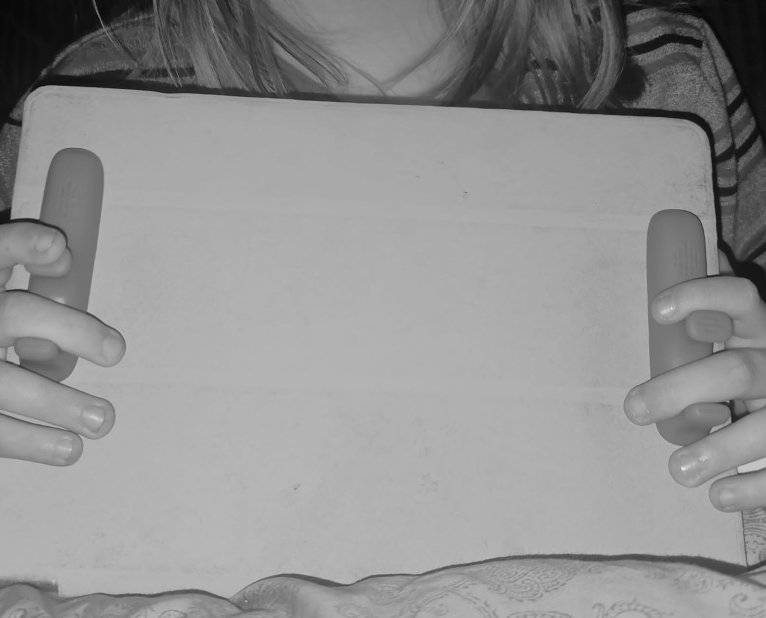 Gaming Handle for iPad - Anti-Slip Silicone Hand Holder, Multi-Finger Triggers Operation, Washable & Reusable Tablet Game Grip Controller for PUBG/Knives Out/Rules of Survival customer photo 1