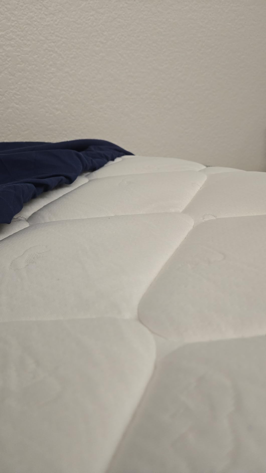 Neo Sleep Queen Size Mattress, 12 Inch Hybrid Comfort & Supportive Mattress in a Box, Cooling Gel Memory Foam and Pocket Springs with Pressure Relief, CertiPUR-US Certified, Medium Firm customer photo 2