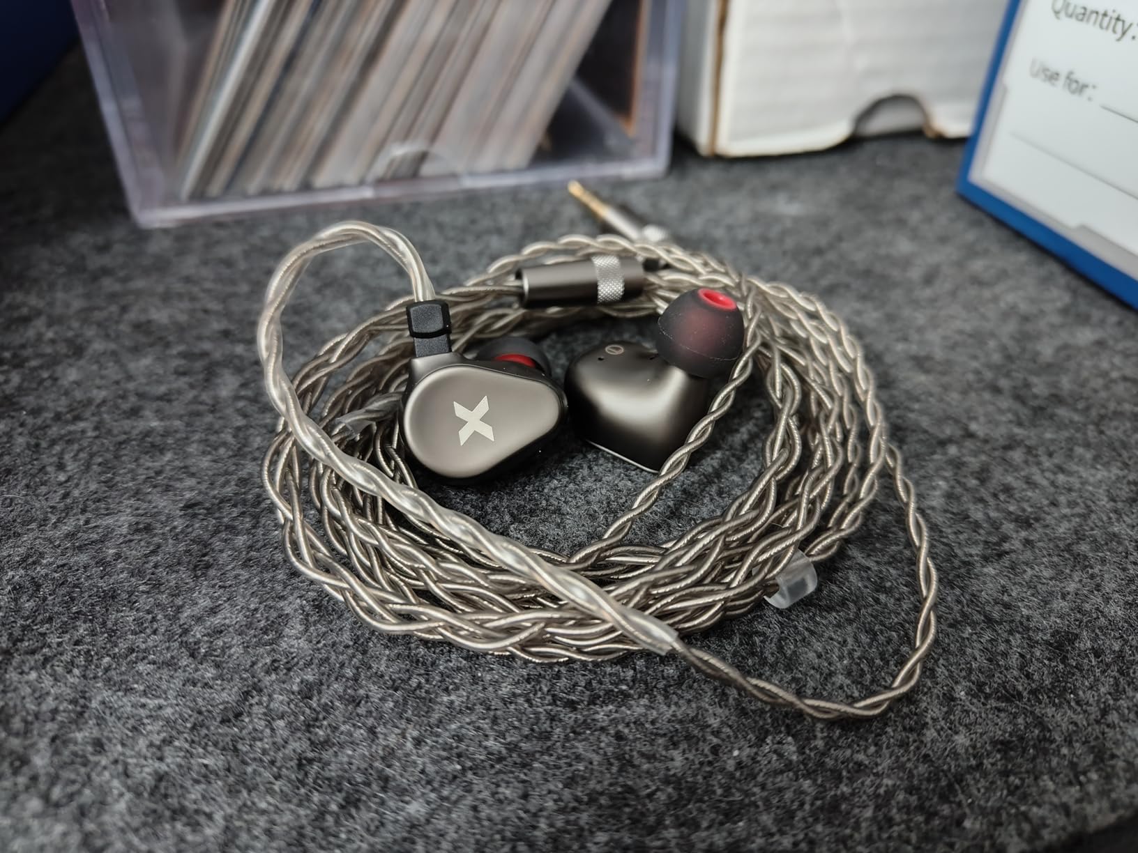 DUNU Titan X IEM Gaming Earduds,10mm Dynamic Driver in-Ear Monitor, HiFi Wired IEM Earphones with OCC Silver-Plated Cables, Alloy Cavity IEMs for Stage Performance/Gaming/Music (3.5mm) customer photo 1