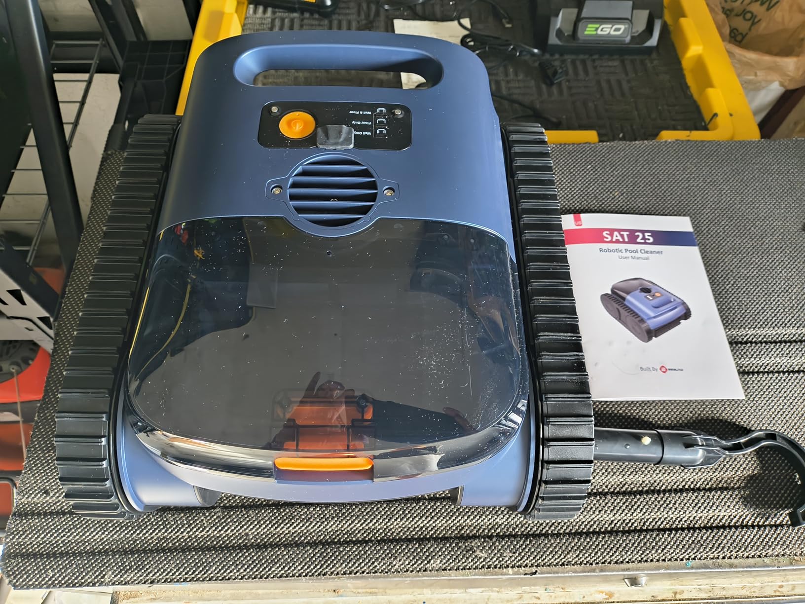 Pool Vacuum,Seauto New Shark Robotic Pool Cleaner for Inground Pools,4 Brushes&Motors,Waterline Only Mode,AI Sonar Navigation,240-Mins Max Runtime Sucks up to 3,230 Sq.ft customer photo 1