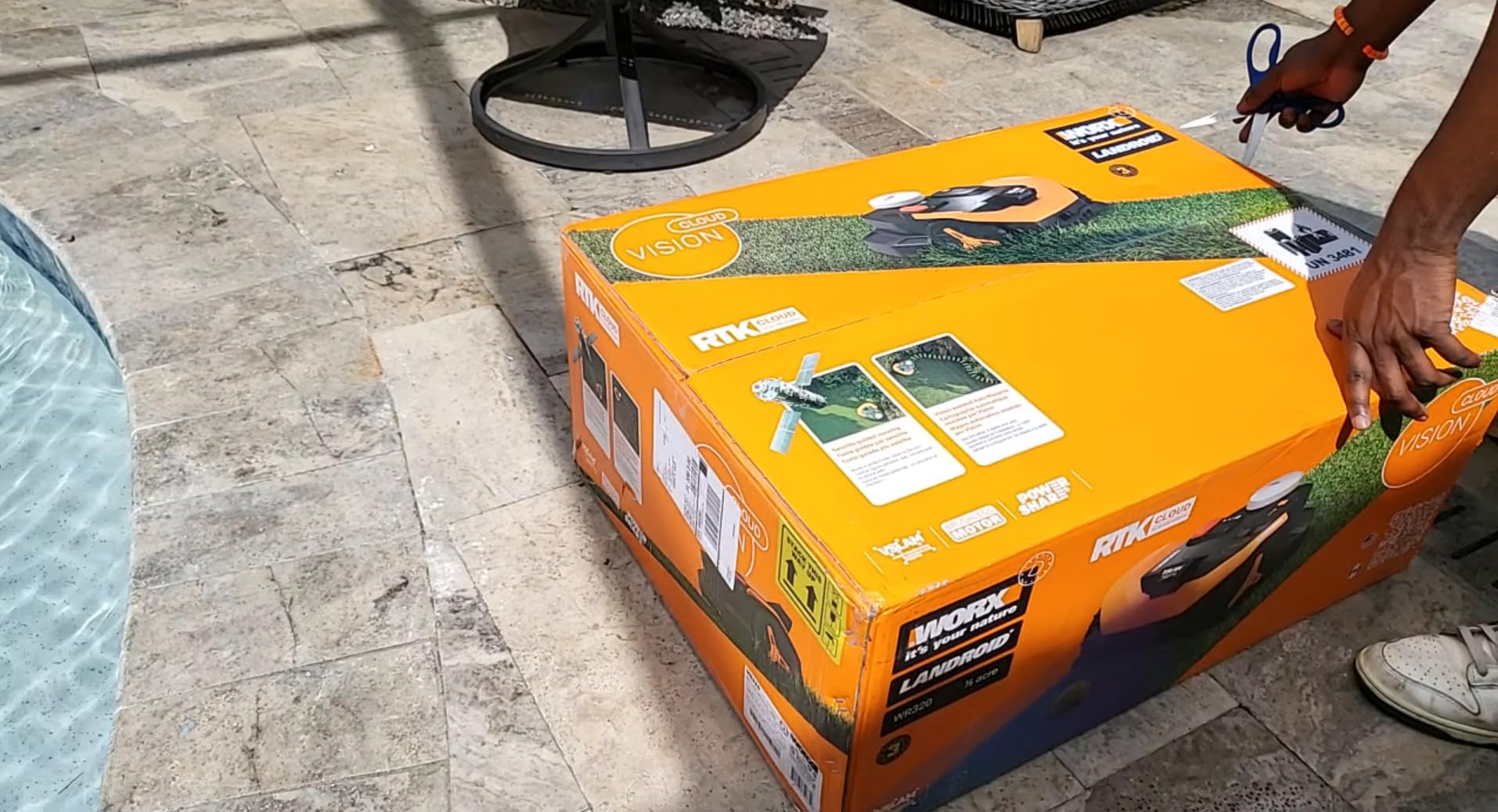 WORX Landroid Vision Cloud Robot Lawn Mower, No Perimeter Wire Robot Mower for 1/2 Acre, AI Obstacle Avoidance + RTK Cloud Navigation, 30% Slope, Auto Mapping, App Control, WR320 customer photo 2