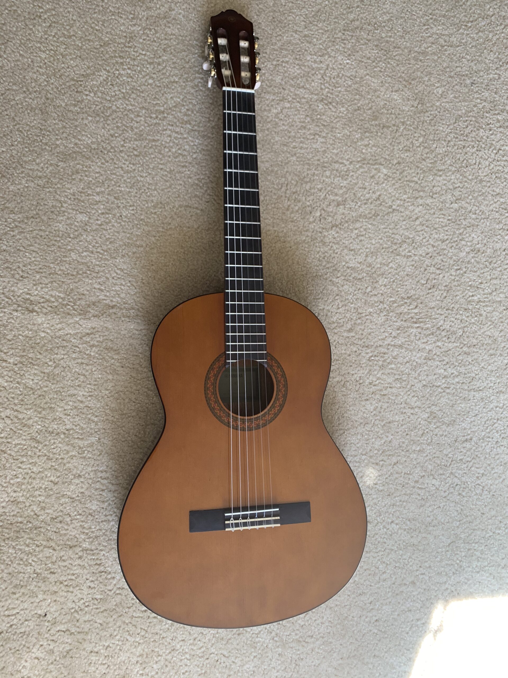 Yamaha C40 Full Size Nylon-String Classical Guitar, Tan customer photo 1