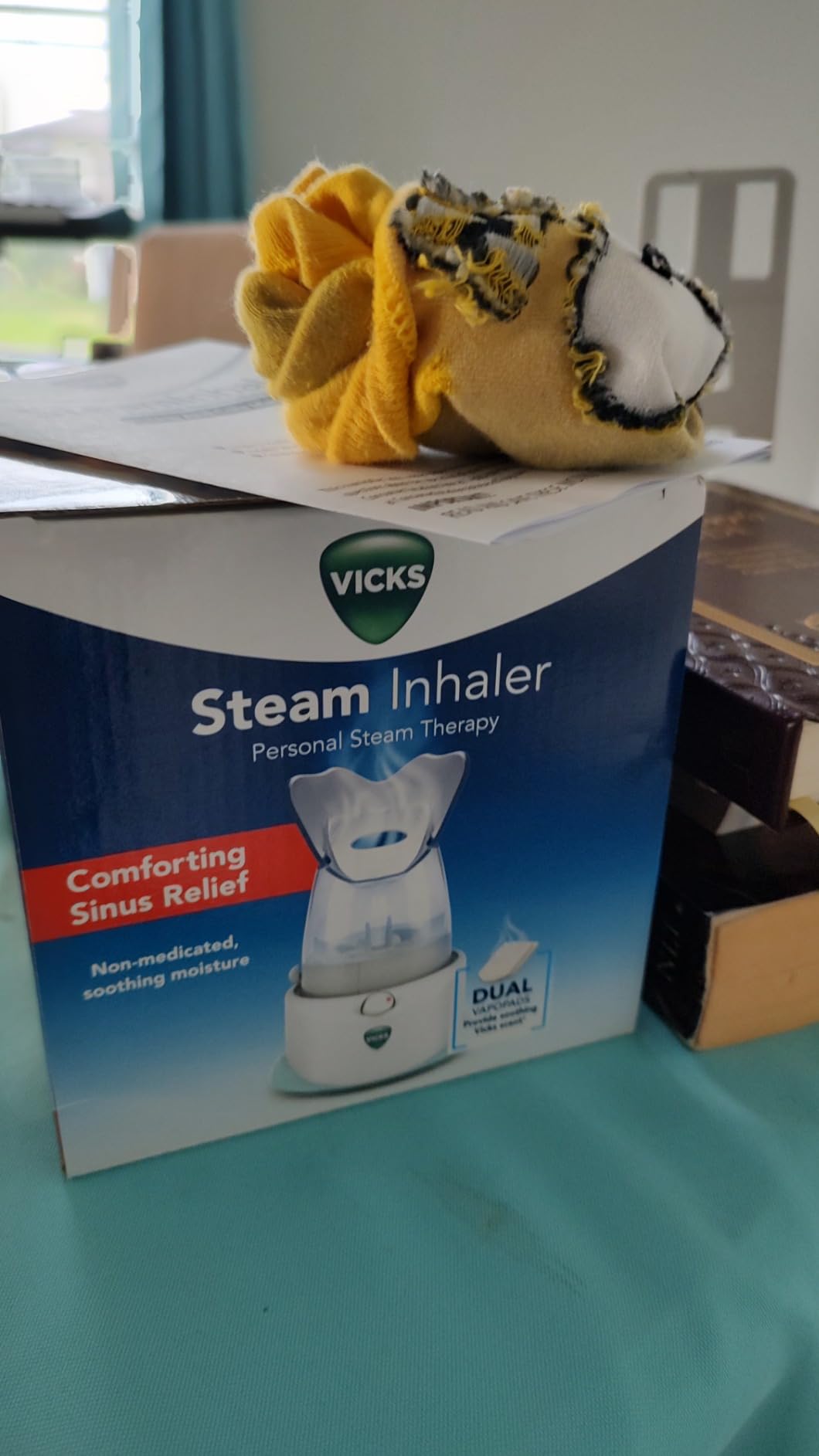 Vicks Personal Steam Inhaler for Targeted Relief from Congestion, Natural Steam Therapy for Allergies, Coughs, Colds & Sinus Irritation; Use with VapoPads - 1 Included customer photo 1