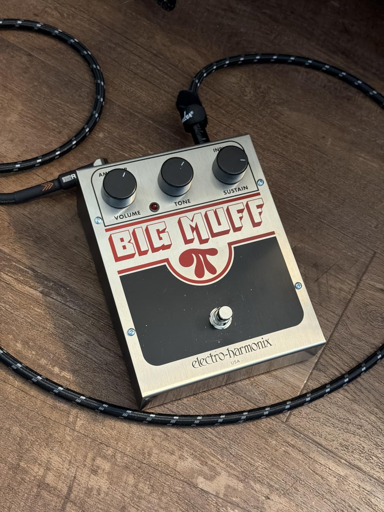 Electro-Harmonix Big Muff Pi Guitar Effects Pedal customer photo 1