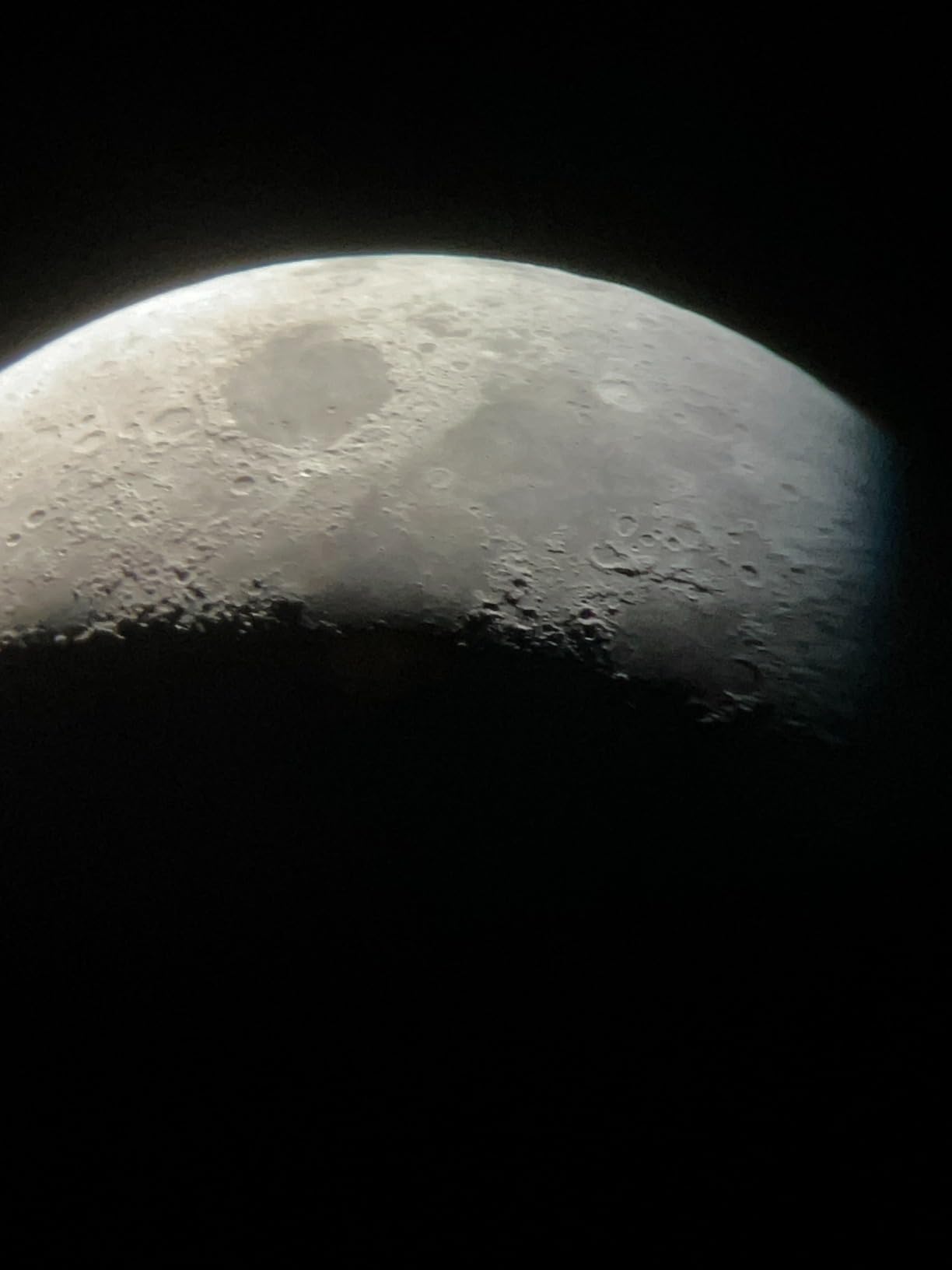 Celestron AstroMaster 130EQ Newtonian Telescope - Manual Reflector for Beginners - Aluminized Mirror customer photo 1
