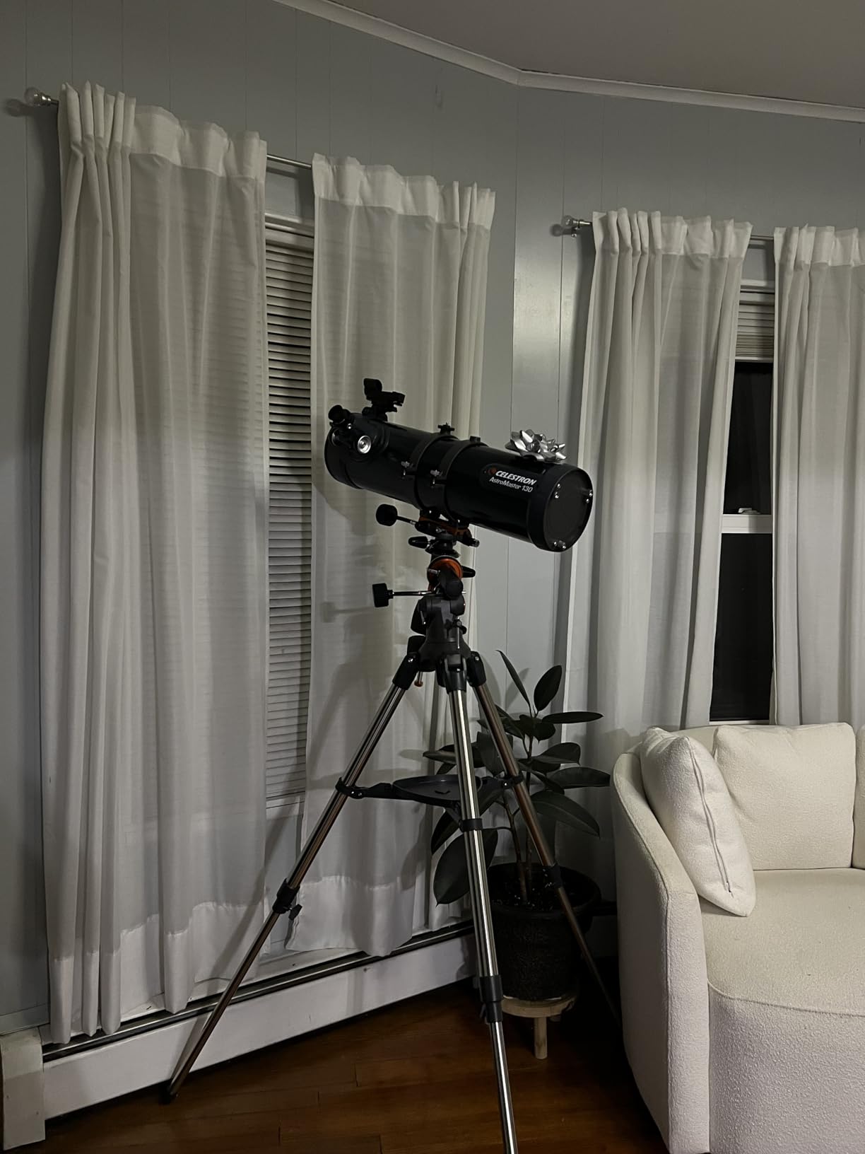 Celestron AstroMaster 130EQ Newtonian Telescope - Manual Reflector for Beginners - Aluminized Mirror customer photo 2