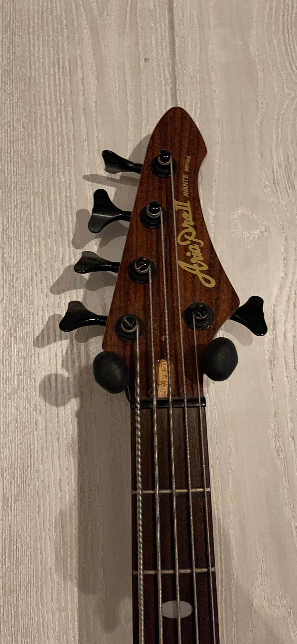König & Meyer 16240.000.55 Guitar Wall Mount Hanger | Creative Display and Storage | Patented Flexible Hook/Clamp | German Made customer photo 1