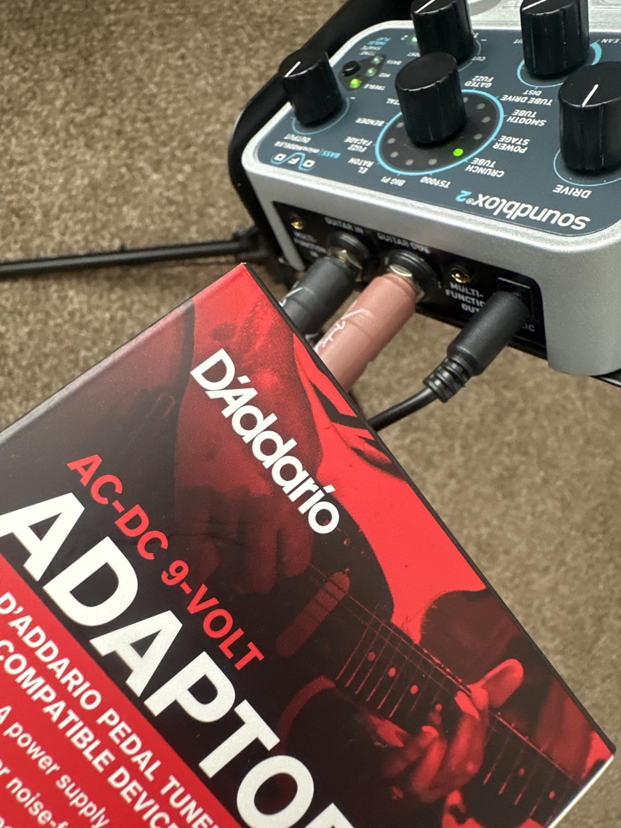 D'Addario Accessories PW-CT-9V DC Power Adapter - Pedalboard Supply - For Pedal Board and Other Devices Requiring 9V - 800mA Max Current customer photo 1