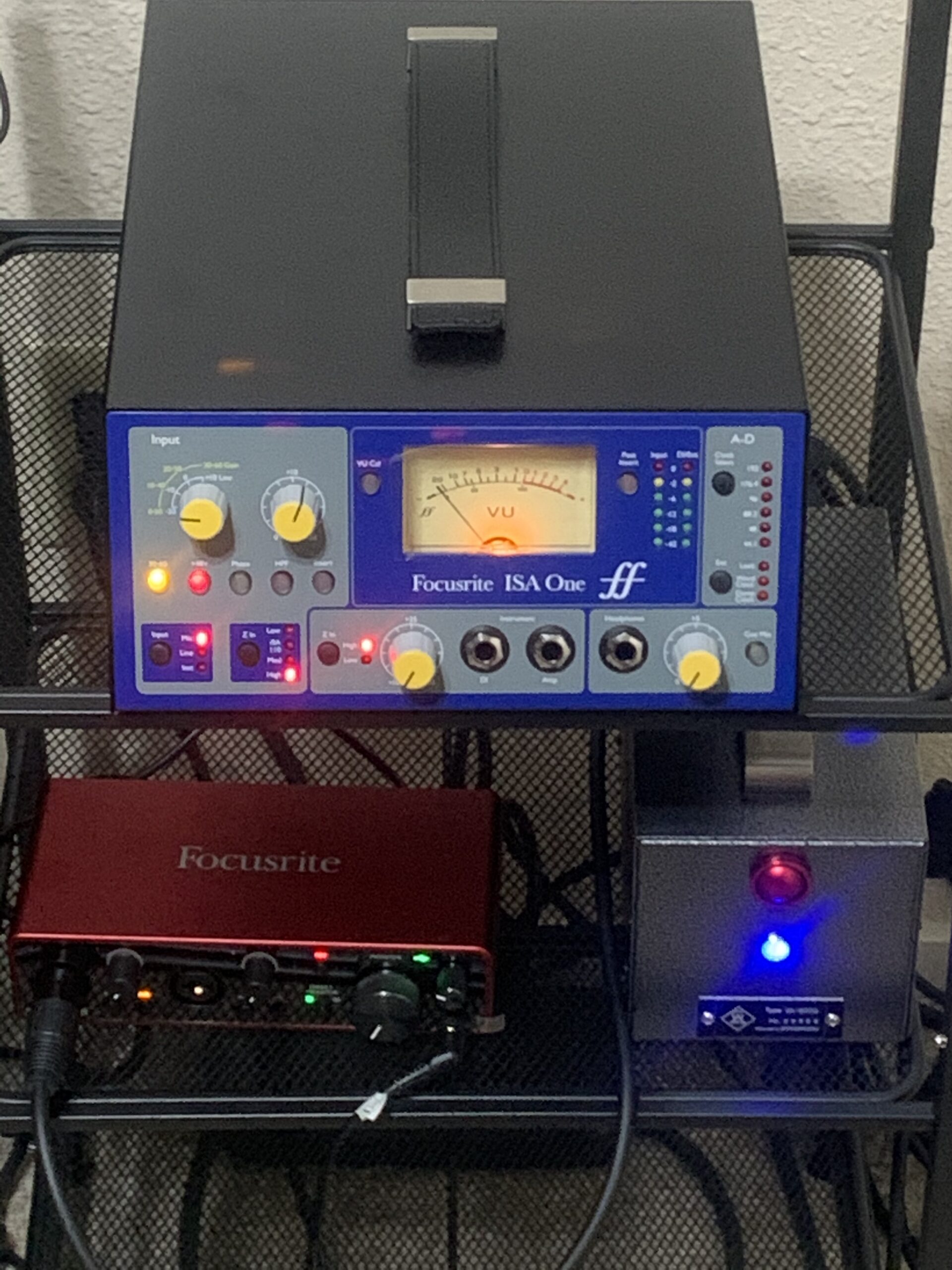 Focusrite ISA One Heritage Mic Pre with Independent DI, Variable Impedance Selector customer photo 1