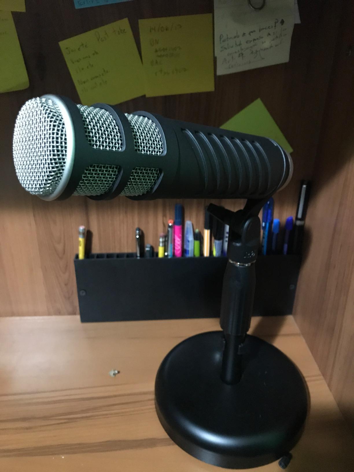 RØDE Microphones Procaster Broadcast Dynamic Vocal Microphone customer photo 1