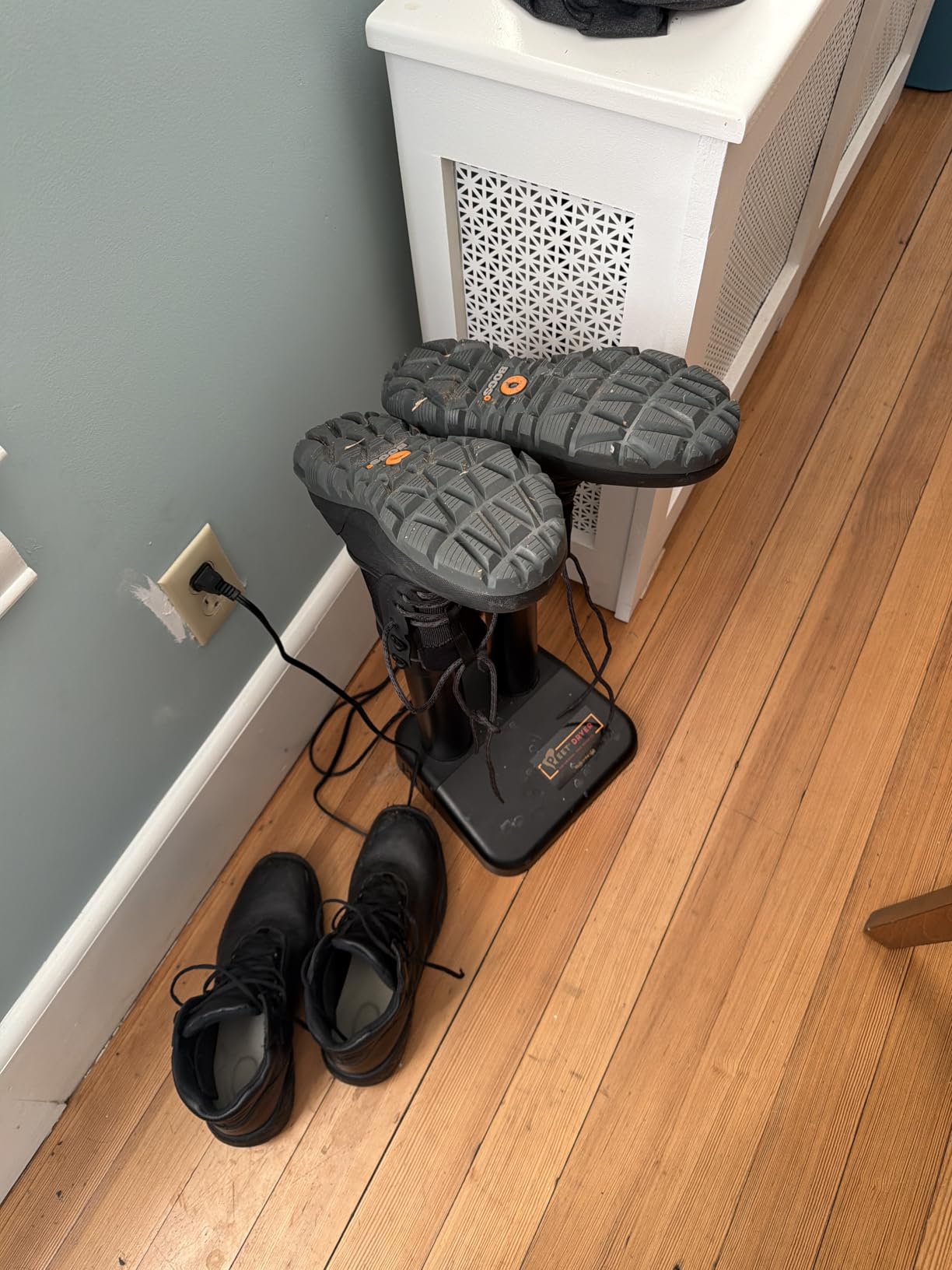 PEET, Original Dryer, Electric Shoe Dryer, Work Boots, Outdoor Gear, Athletic Gear, Silent,Energy-Efficient, Made in USA customer photo 1