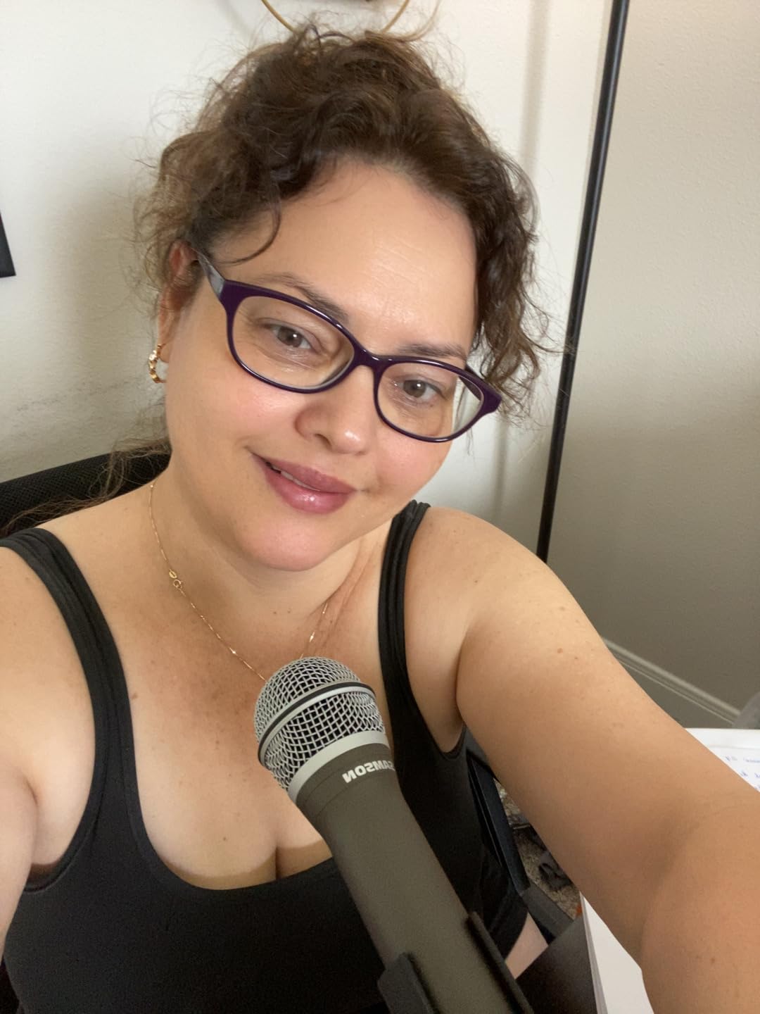 SAMSON Technologies Q2U USB/XLR Dynamic Microphone Recording and Podcasting Pack (Includes Mic Clip, Desktop Stand, Windscreen and Cables), Silver customer photo 1