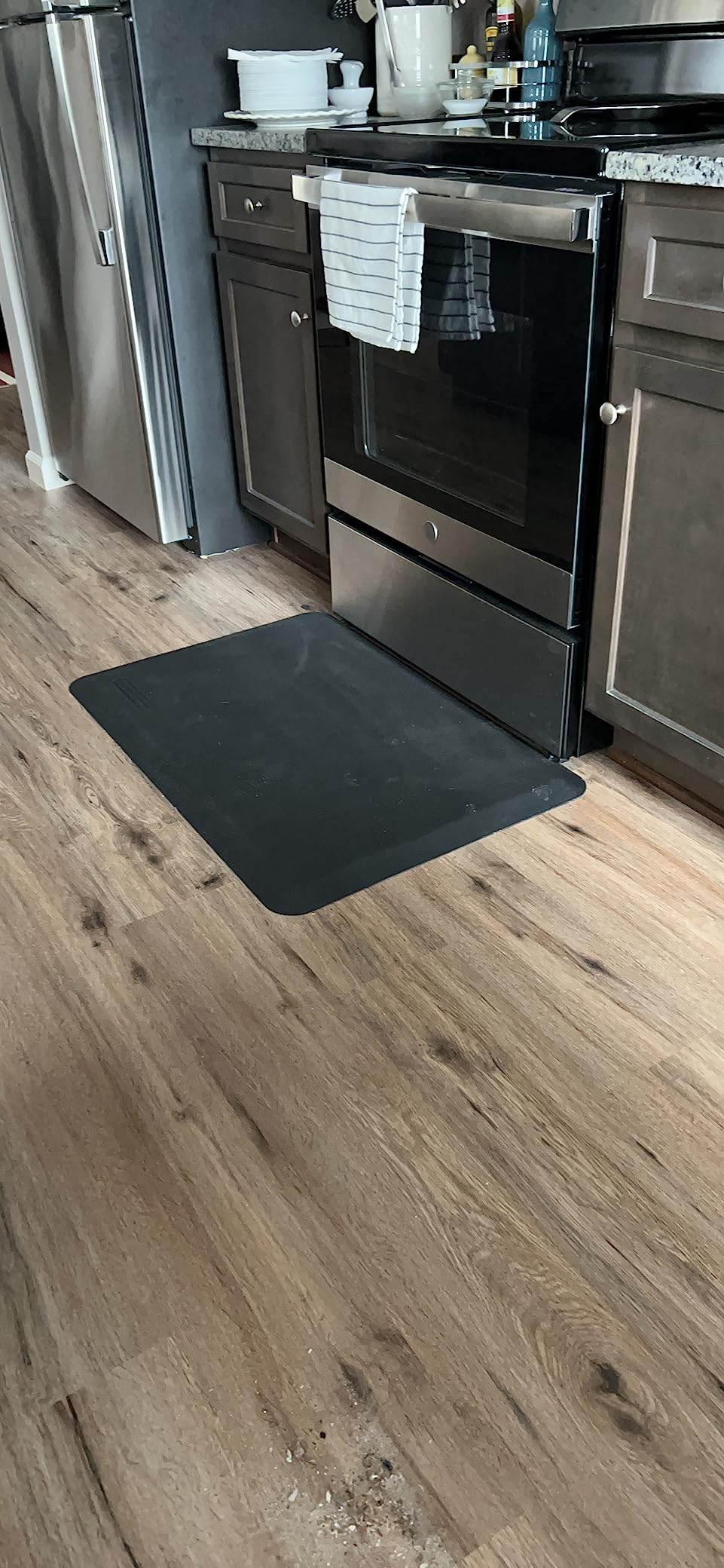 WellnessMats Original Collection Anti-Fatigue Floor Mat, Polyurethane - Ergonomic Support Pad for Home, Kitchen, Garage, Office Standing Desk - Water Resistant - Made in USA customer photo 1