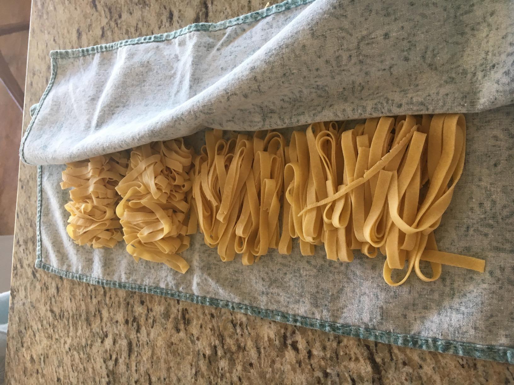 MARCATO Made in Italy Atlas 180 Classic Manual Pasta Machine, Chrome Steel. Makes Lasagne, Fettuccine & Tagliolini. customer photo 1