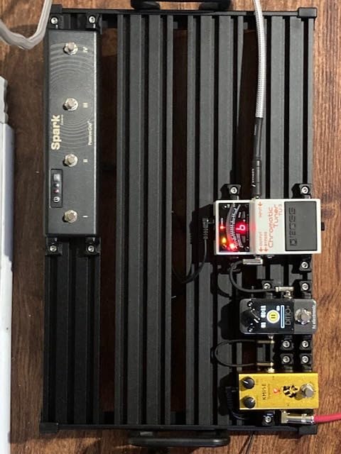 BOSS TU-3 Chromatic Floor Tuner for Guitar and Bass | Industry-Standard Performance | Tank-Tough BOSS Stompbox Body | 21-Segment LED Meter | Accurate to +/- One Cent | Accu-Pitch Sign Function customer photo 1