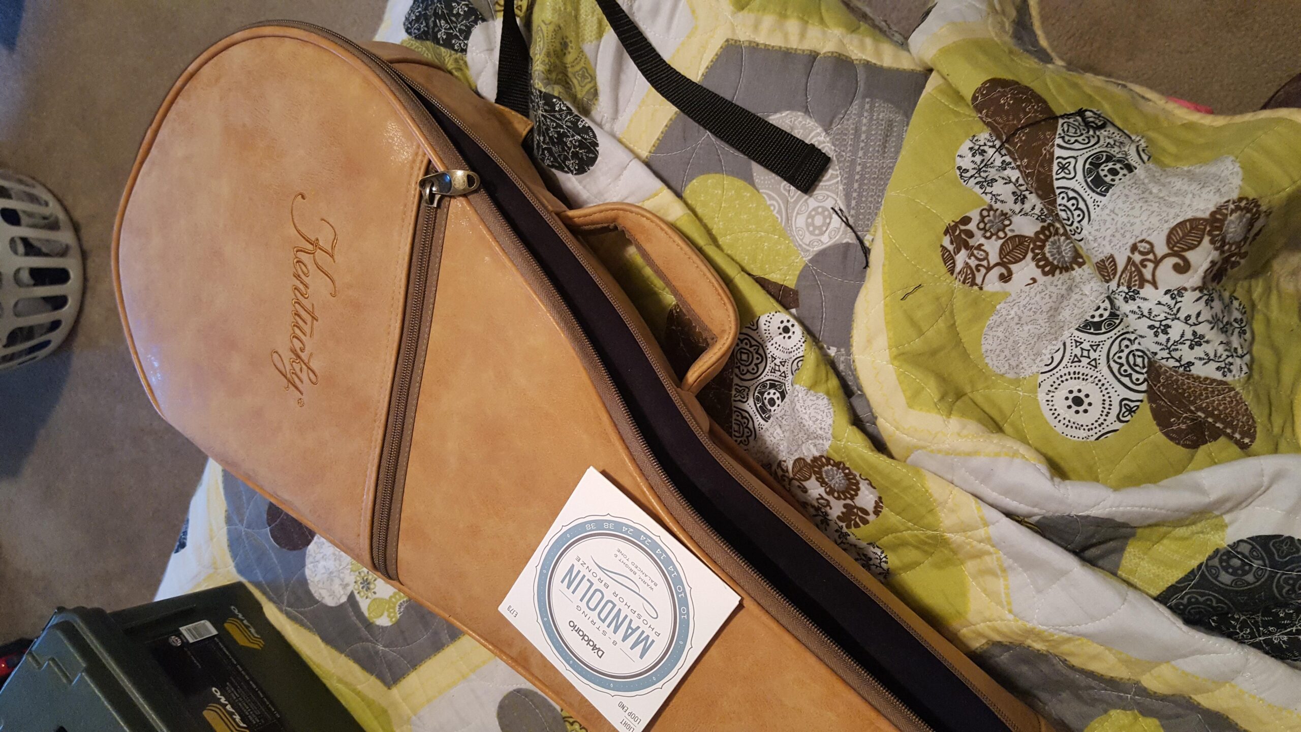 Kentucky KM-140 Standard A-Model Mandolin - Sunburst customer photo 2