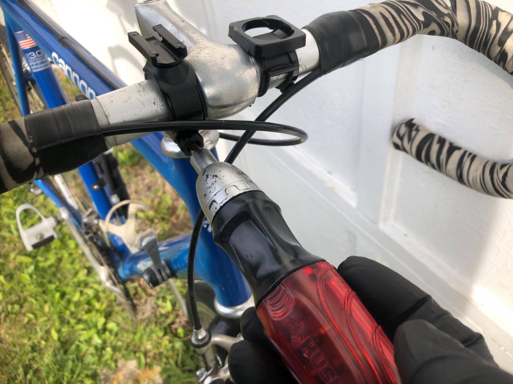 BV Bike Lights, Super Bright with 5 LED Bike Headlight & 3 LED Rear, Bike Lights for Night Riding with Quick-Release, Waterproof Bicycle Light Set, Bike Accessories, Bicycle Accessories, Flashlight customer photo 2