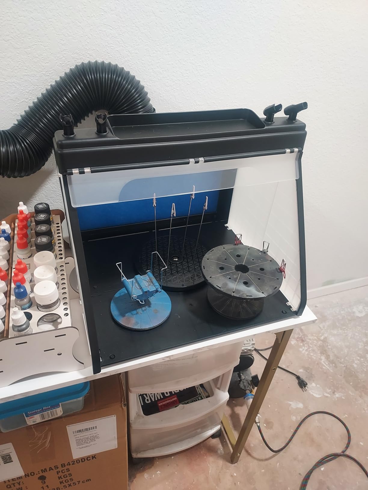 Master Airbrush Portable Airbrush Spray Booth Station with 25W Fan, Turntable & 5.6' Extension Hose, 16.5