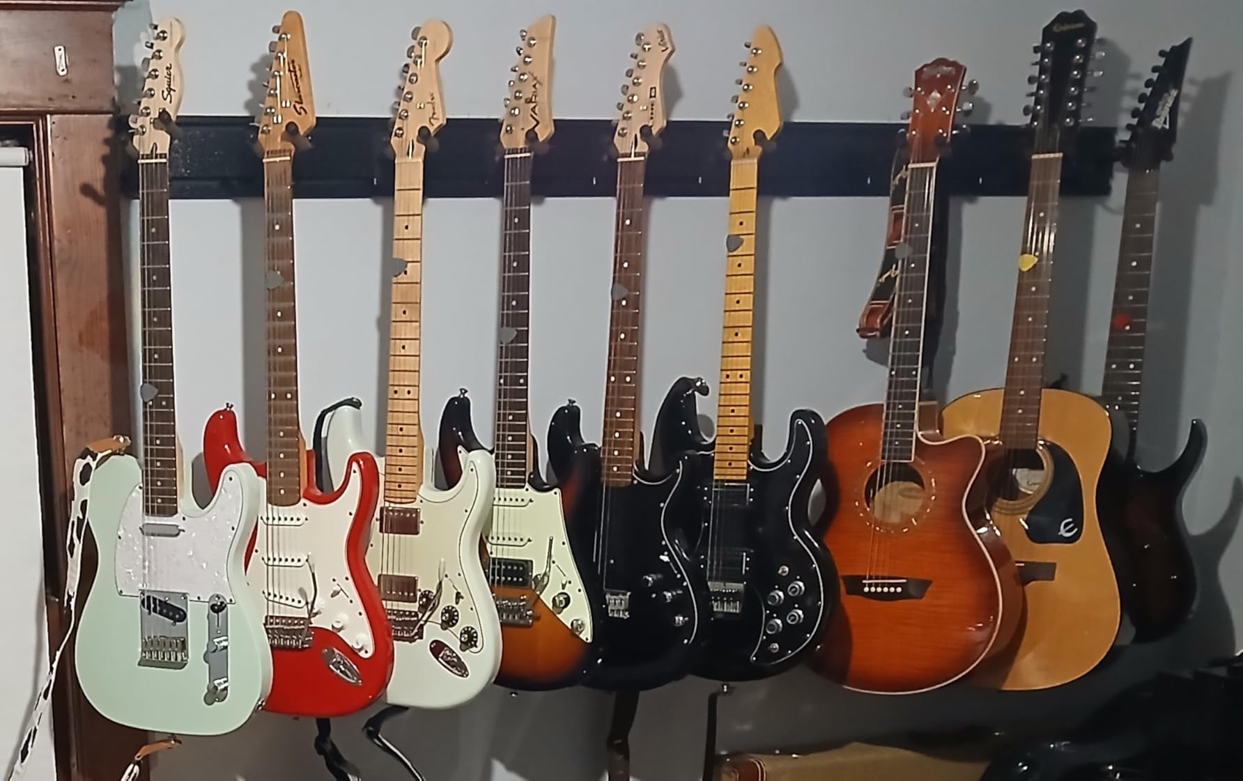 String Swing Slatwall Mount Multi Angle Guitar Hanger for Acoustic Electric and Bass - Add on Hook for SW5RL Racks customer photo 1