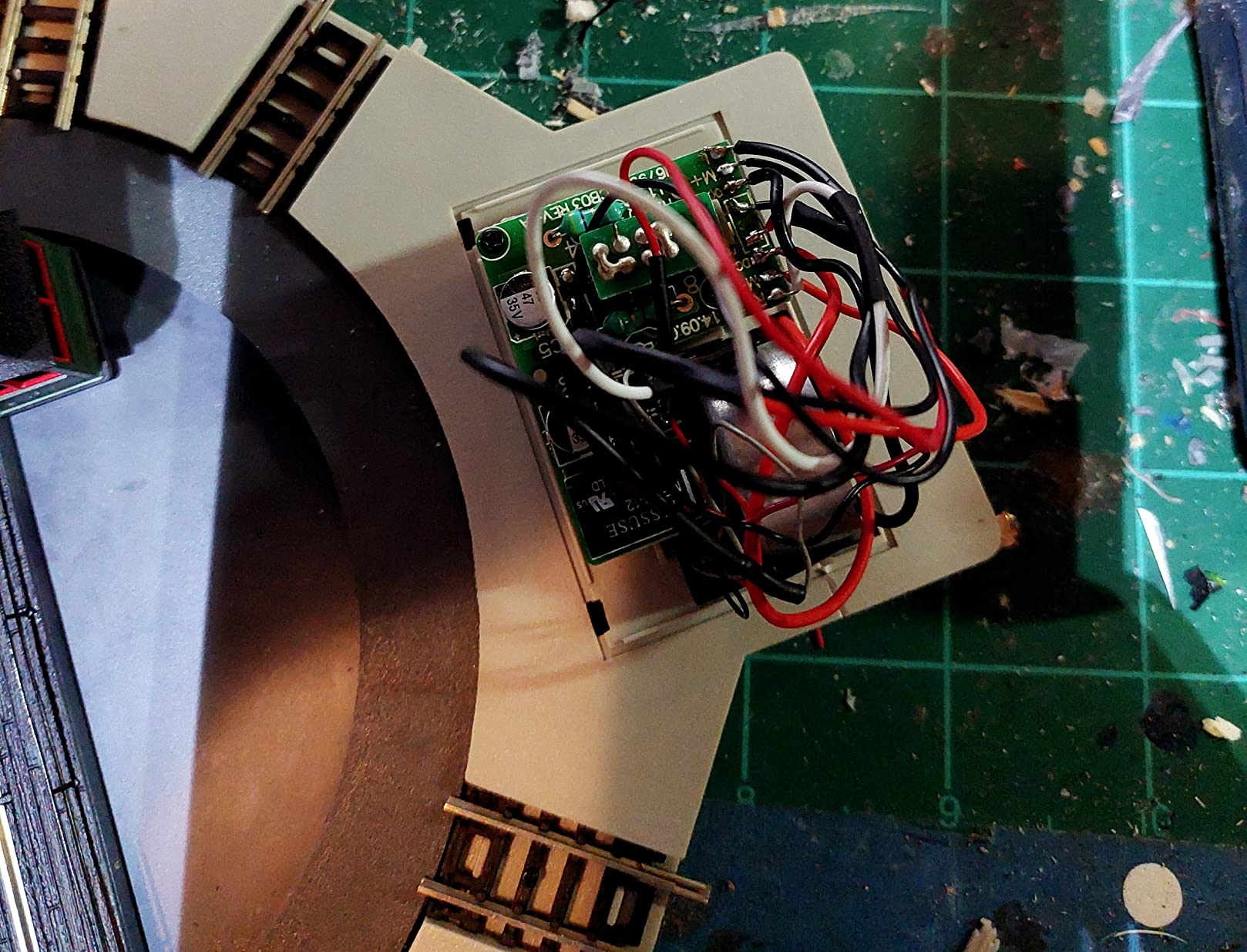 Bachmann Industries Motorized Turntable Train Car, N Scale customer photo 2