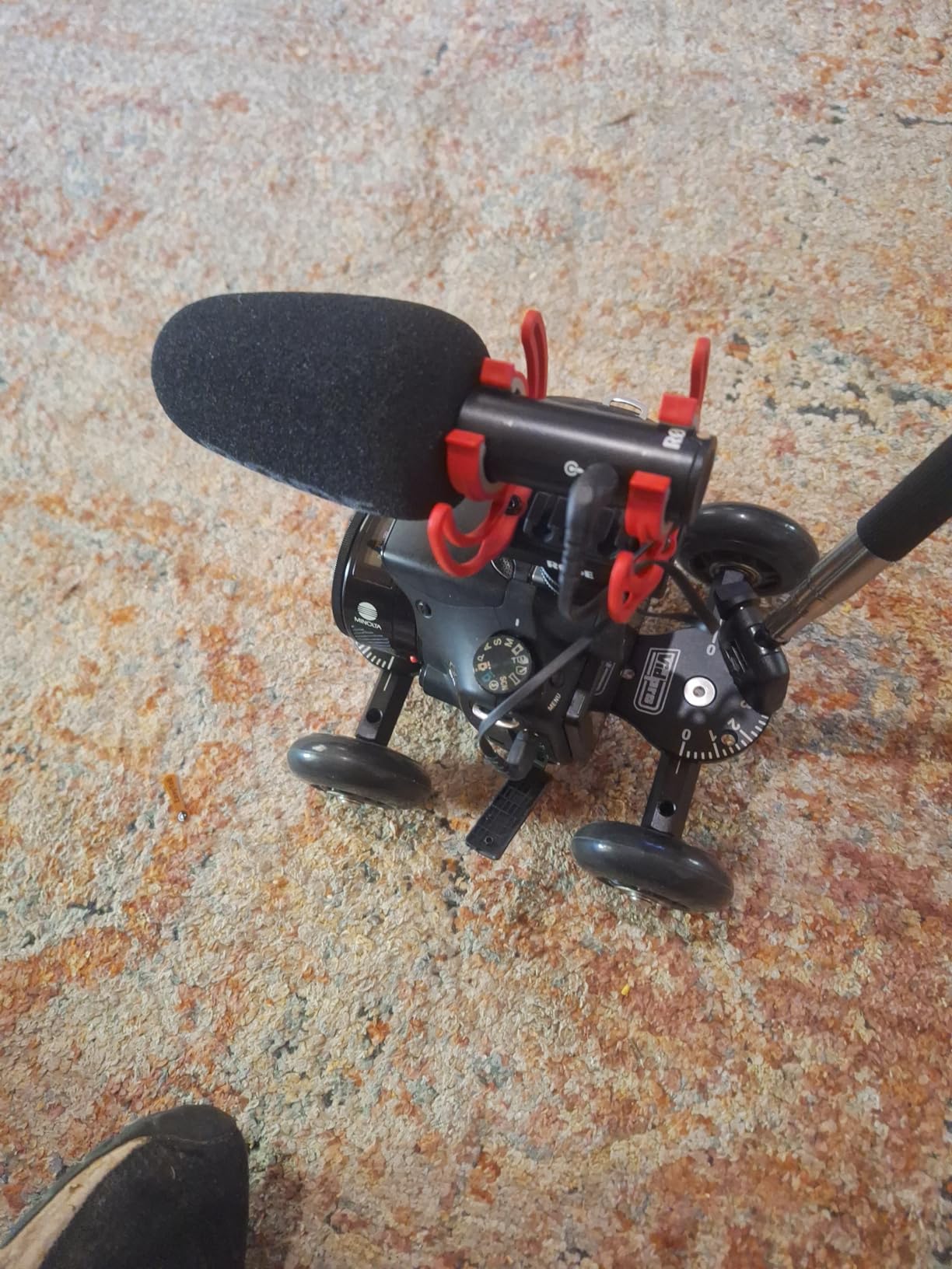 Vidpro SK-22 Professional Skater Dolly - Rolling Slider for DLSR Cameras & Camcorders Ideal for Low-Level Shooting & Panning 25 Lbs Capacity Smooth Rubber Wheels 7 Mounting Points & Extendable Handle customer photo 1