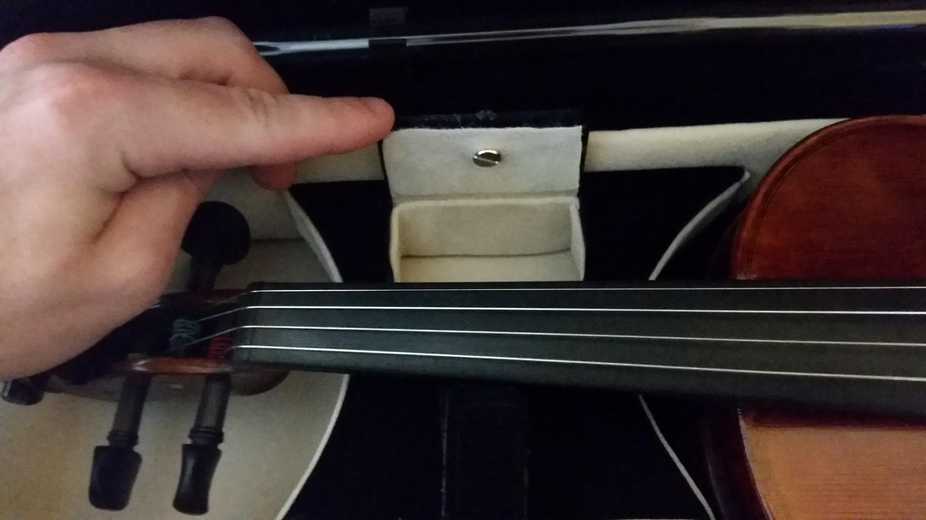 Antonio Giuliani Primo Violin Full Size (4/4) Bundle By Kennedy Violins - Carrying Case and Accessories Included - Solid Maple Wood and Ebony Fittings customer photo 2