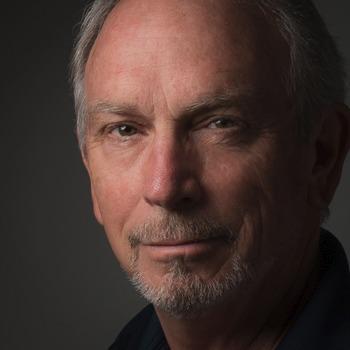 Westcott X-Drop Wrinkle-Resistant Photography Backdrop - Neutral Gray Kit (5' x 7') Quick Assemble, Portable Background for Portraits and Headshots customer photo 2