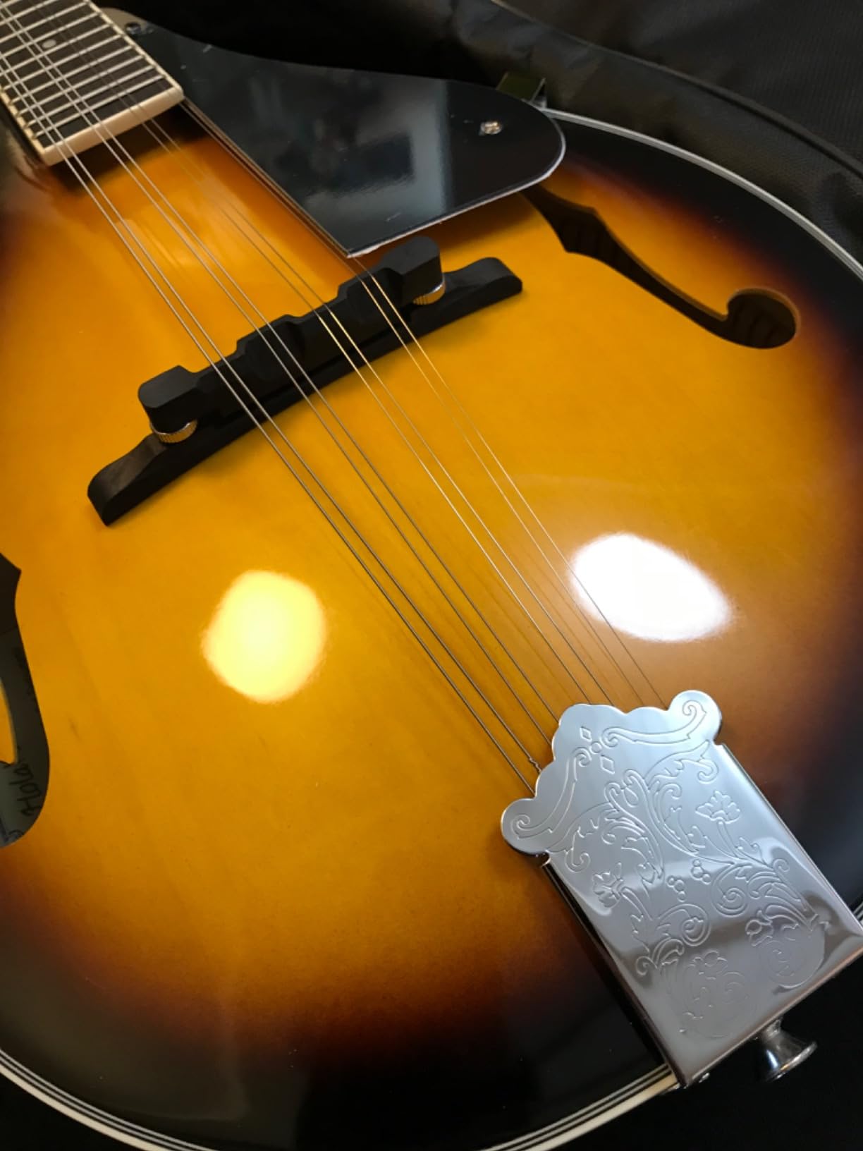 Hola! Music A Style Mandolin Instrument with Adjustable Truss-Rod Model HM-3TS, Glossy Sunburst Finish customer photo 2