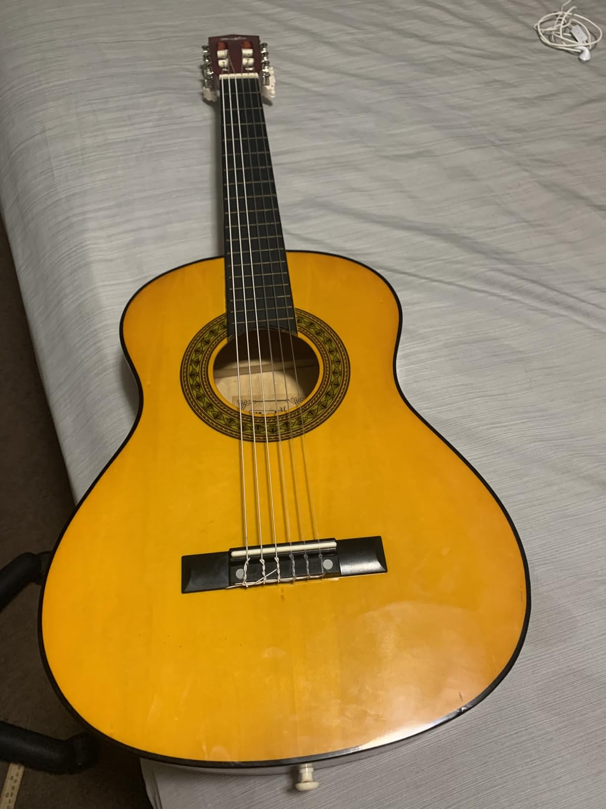 Music Alley 34 Inch Junior Classic Acoustic Guitar with Lessons & String Stickers customer photo 1