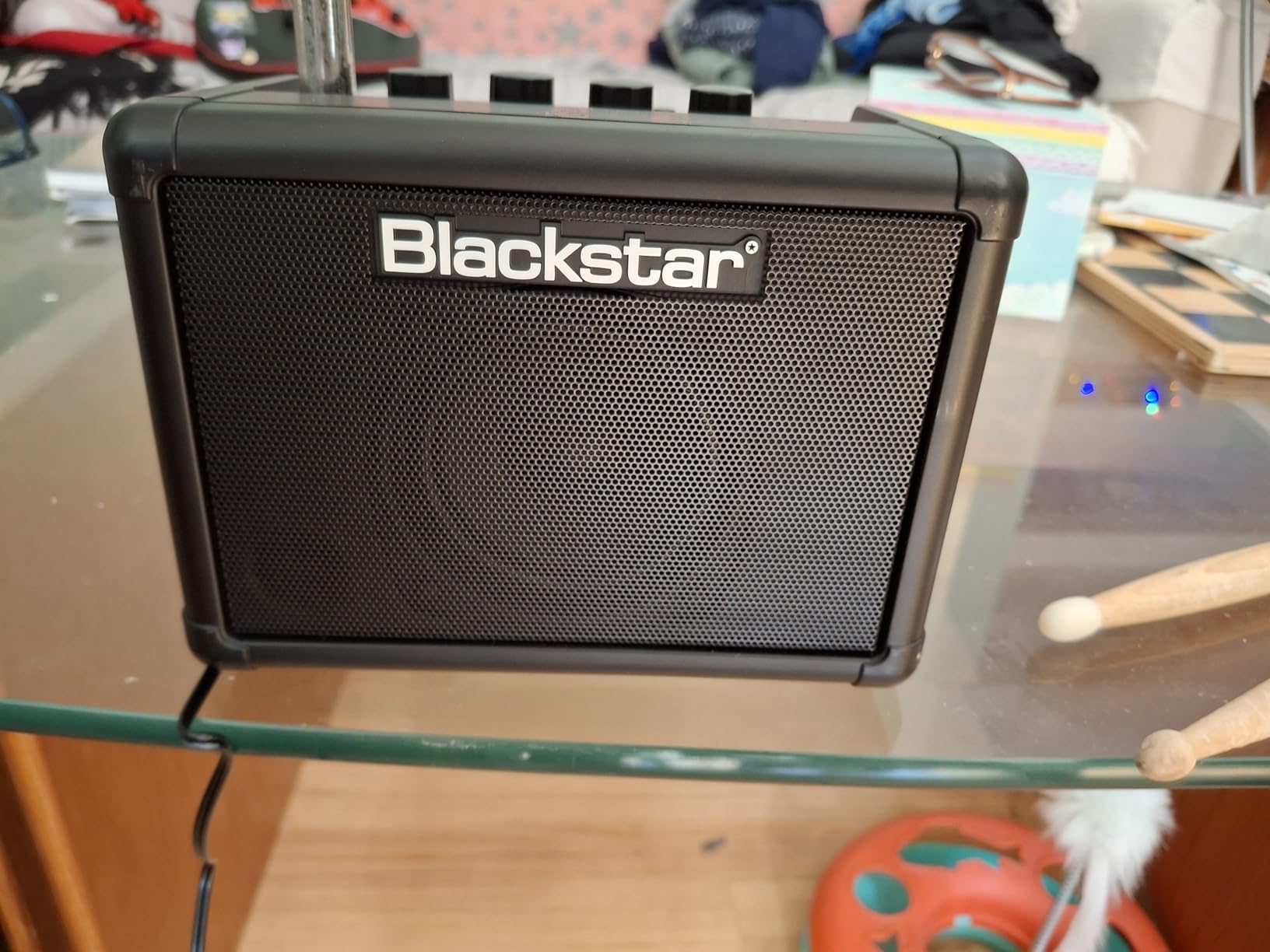 Blackstar Fly 3-3-watt 1x3 inch Compact Mini Guitar Amplifier w/ 2 Channels and Patented ISF customer photo 2