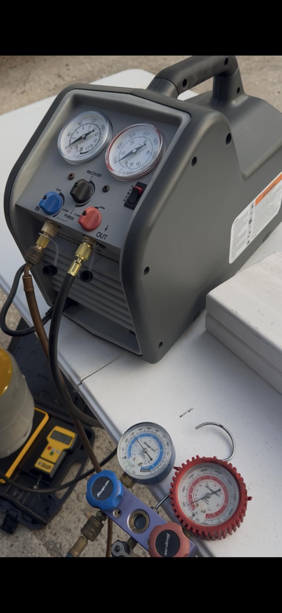 Robinair RG6 Portable Liquid and Vapor Refrigerant Recovery Machine - Designed and Built for High Speed Recovery and Compatible with Common CFC, HFC, HCFC Refrigerants Including R-410A customer photo 1